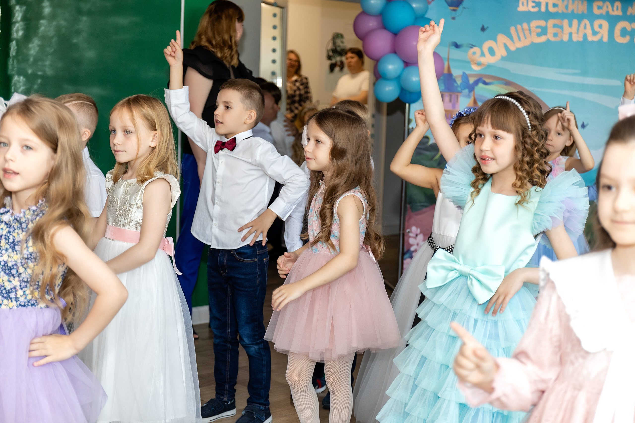 Выпускной. Детский сад 122. Стильный выпускной альбом Владивосток фотограф Вероника Мигачева