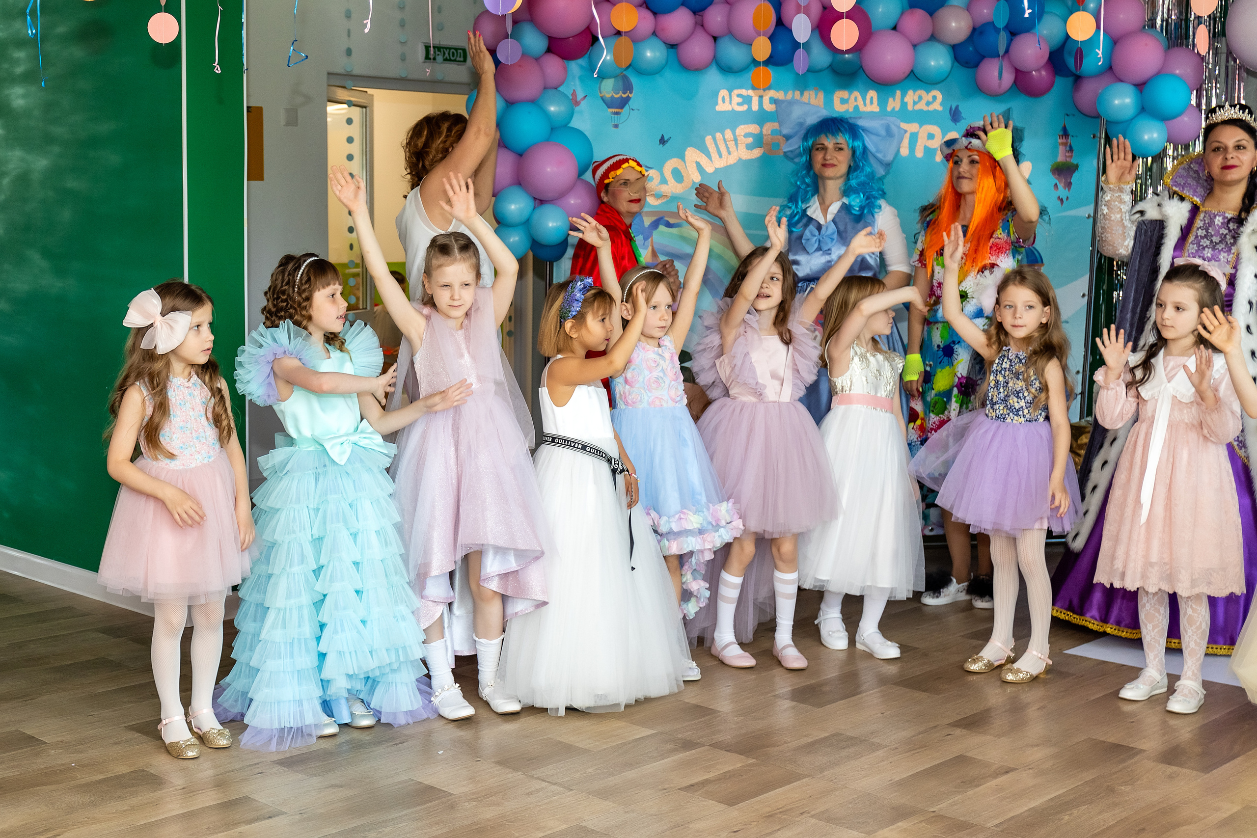 Выпускной. Детский сад 122. Стильный выпускной альбом Владивосток фотограф Вероника Мигачева