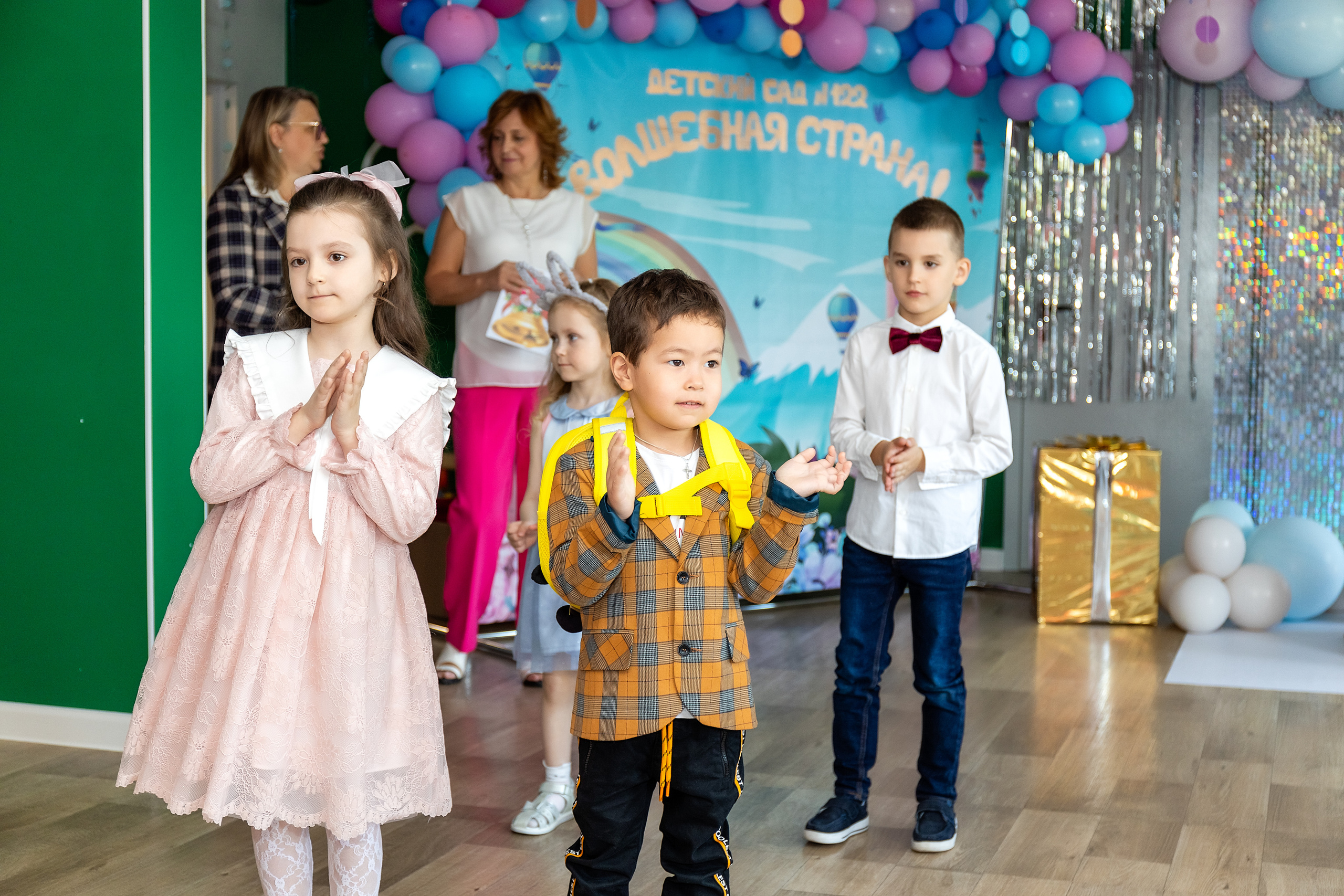 Выпускной. Детский сад 122. Стильный выпускной альбом Владивосток фотограф Вероника Мигачева