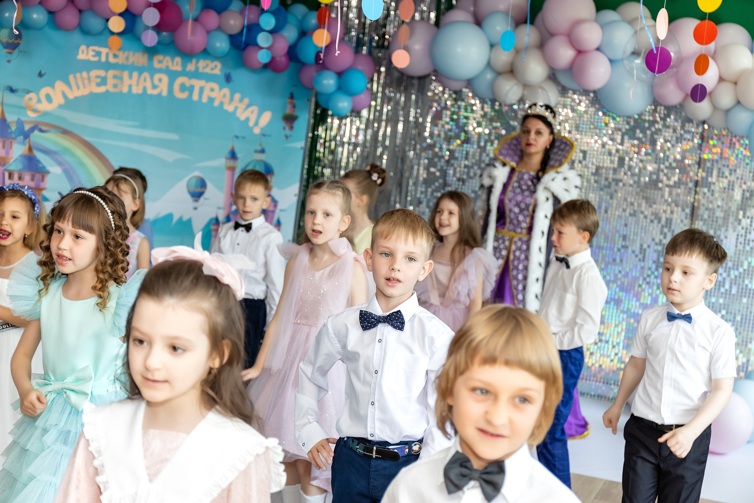 Выпускной. Детский сад 122. Стильный выпускной альбом Владивосток фотограф Вероника Мигачева