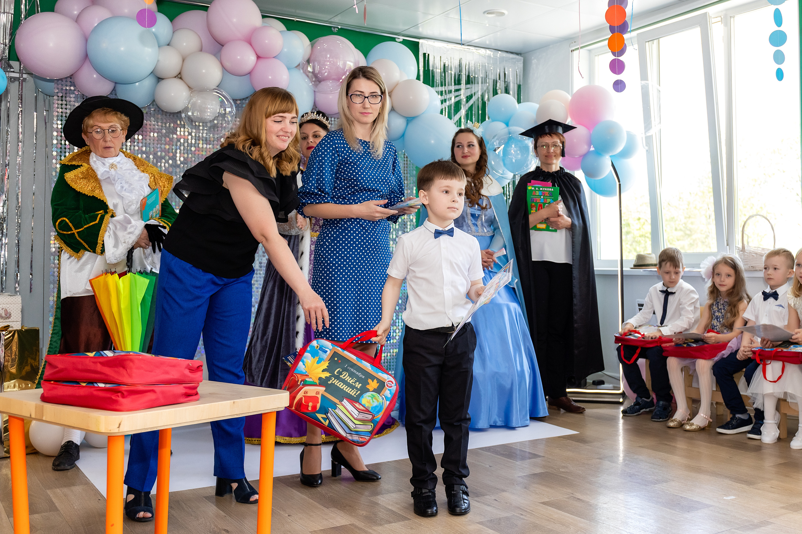 Выпускной. Детский сад 122. Стильный выпускной альбом Владивосток фотограф Вероника Мигачева