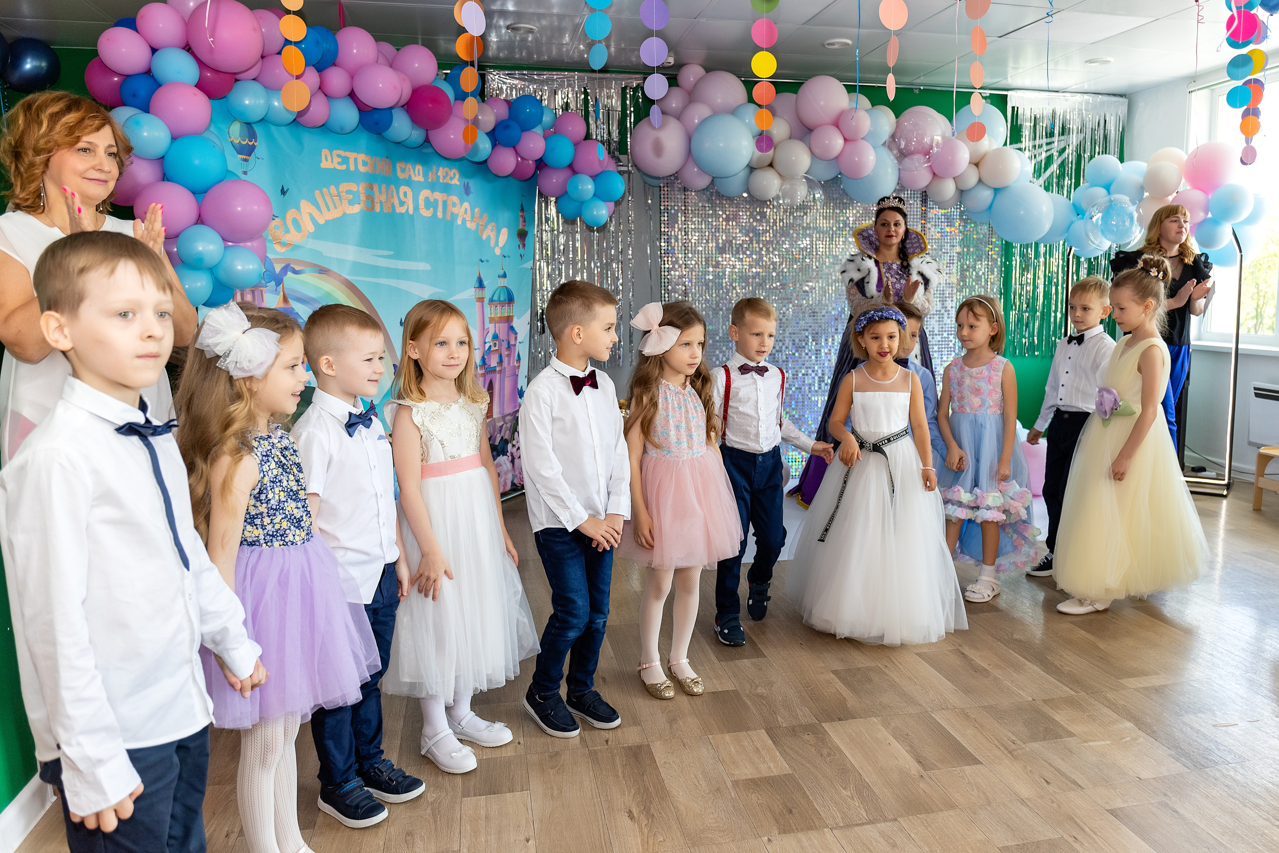 Выпускной. Детский сад 122. Стильный выпускной альбом Владивосток фотограф Вероника Мигачева
