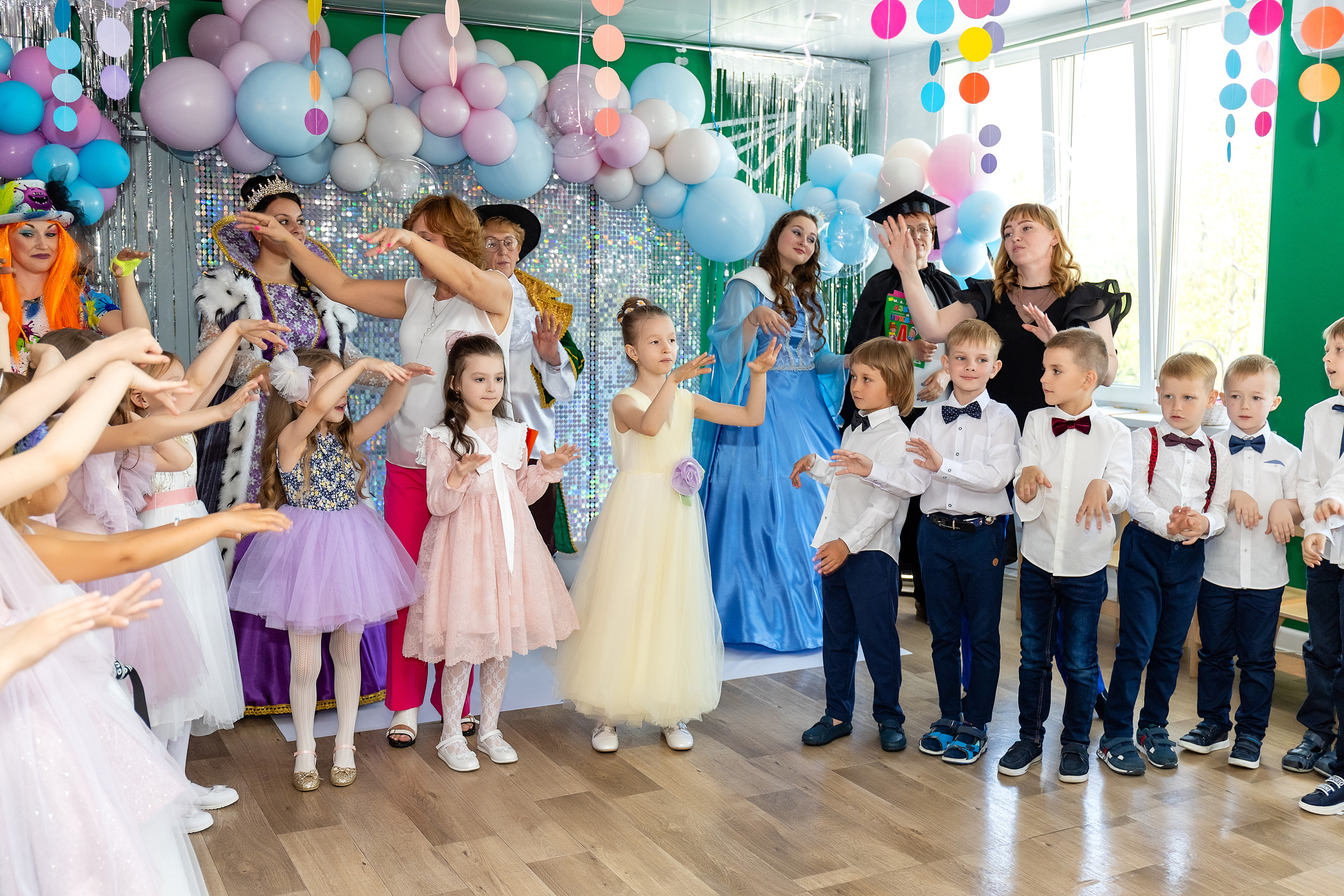 Выпускной. Детский сад 122. Стильный выпускной альбом Владивосток фотограф Вероника Мигачева