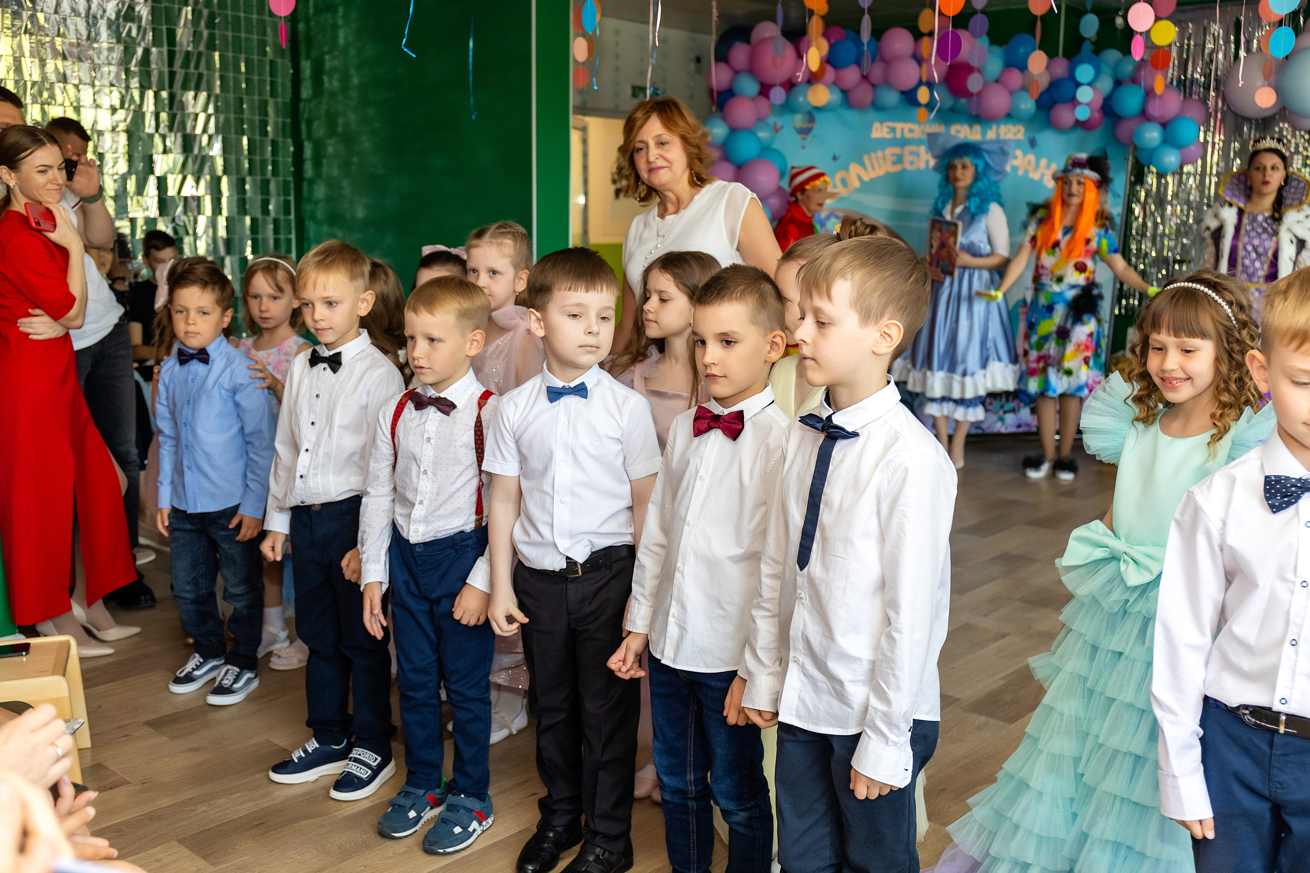 Выпускной. Детский сад 122. Стильный выпускной альбом Владивосток фотограф Вероника Мигачева