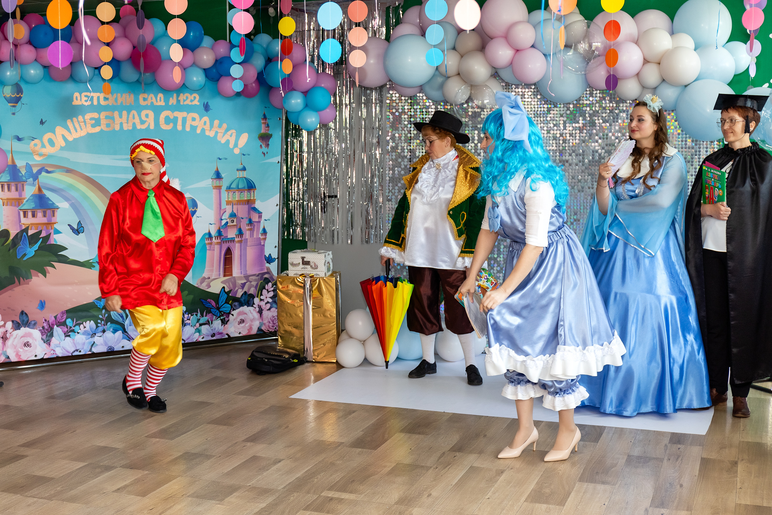 Выпускной. Детский сад 122. Стильный выпускной альбом Владивосток фотограф Вероника Мигачева