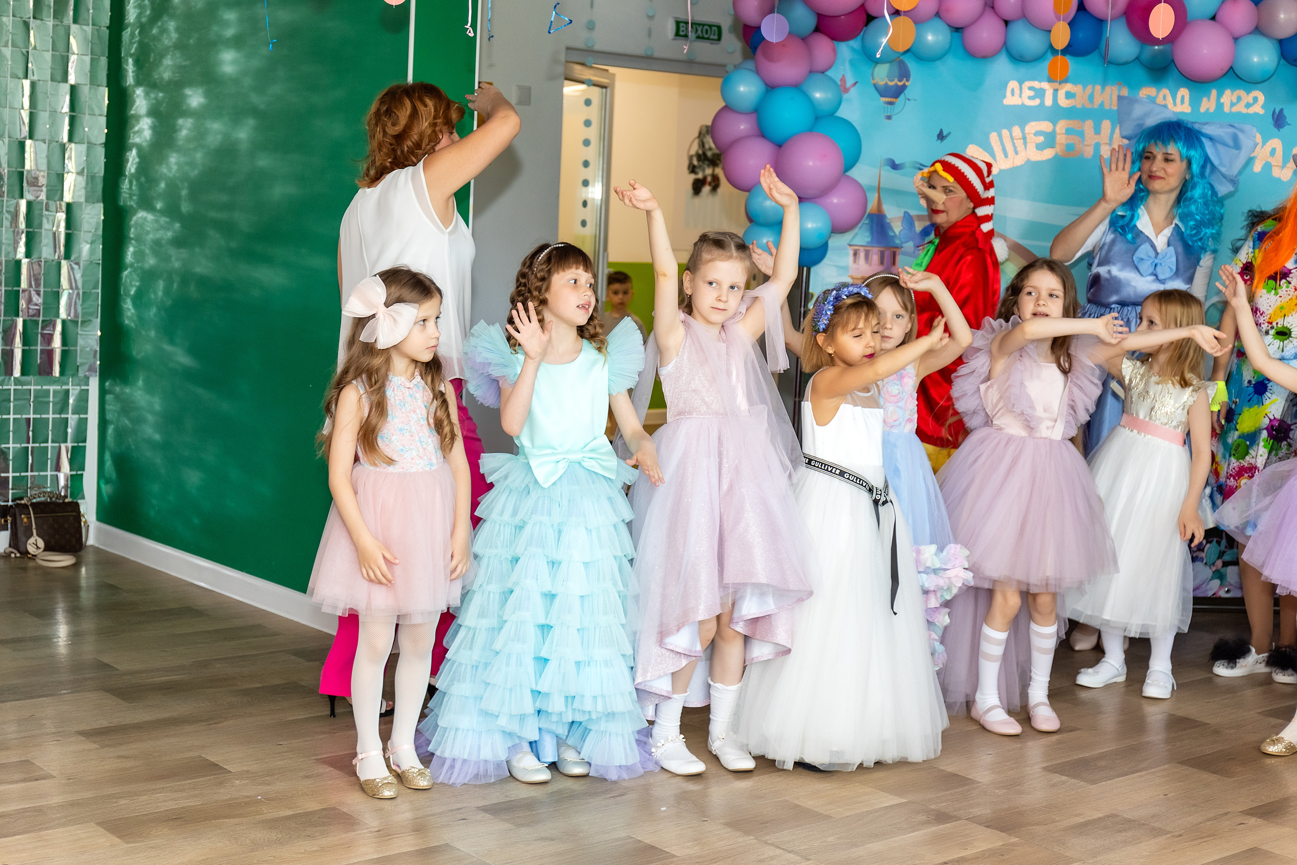 Выпускной. Детский сад 122. Стильный выпускной альбом Владивосток фотограф Вероника Мигачева