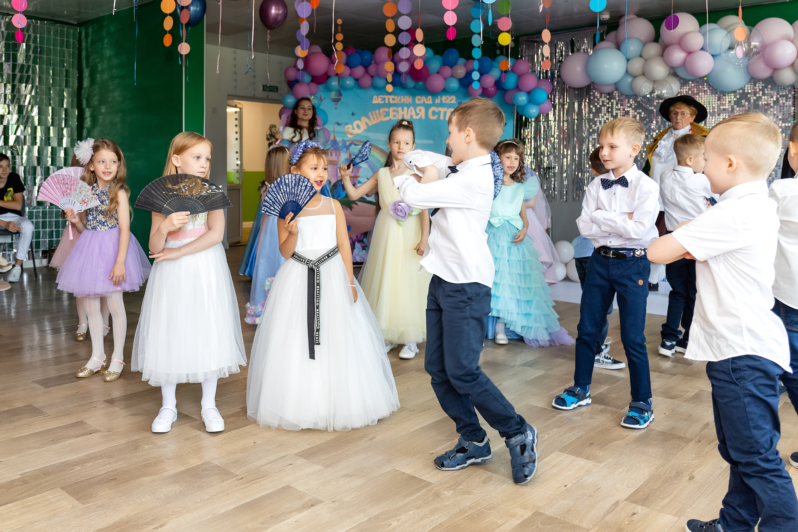Выпускной. Детский сад 122. Стильный выпускной альбом Владивосток фотограф Вероника Мигачева