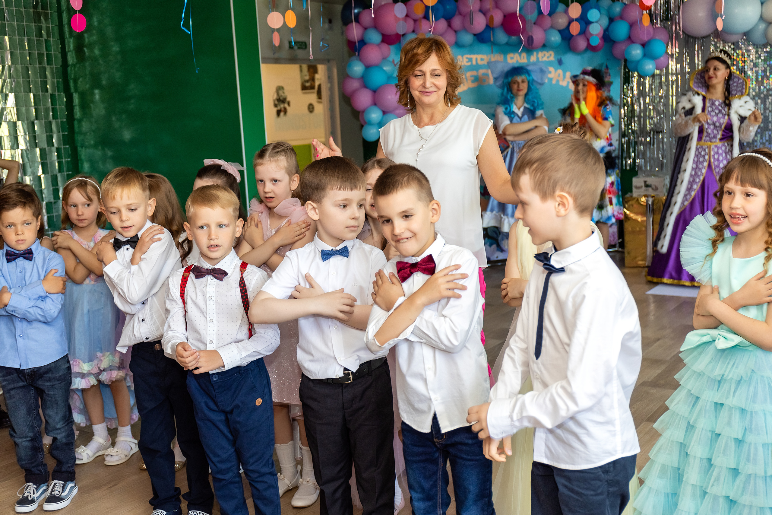 Выпускной. Детский сад 122. Стильный выпускной альбом Владивосток фотограф Вероника Мигачева