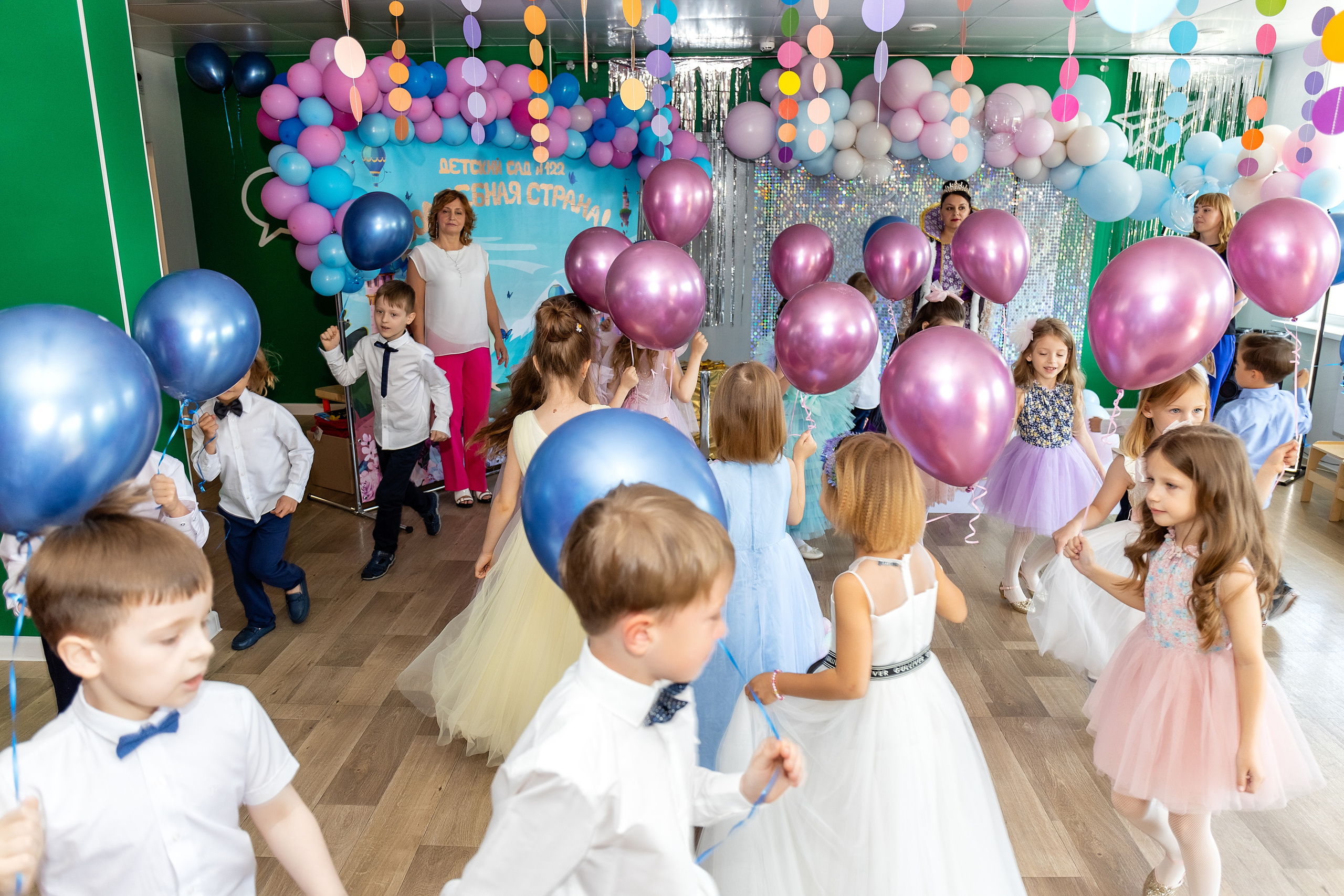 Выпускной. Детский сад 122. Стильный выпускной альбом Владивосток фотограф Вероника Мигачева