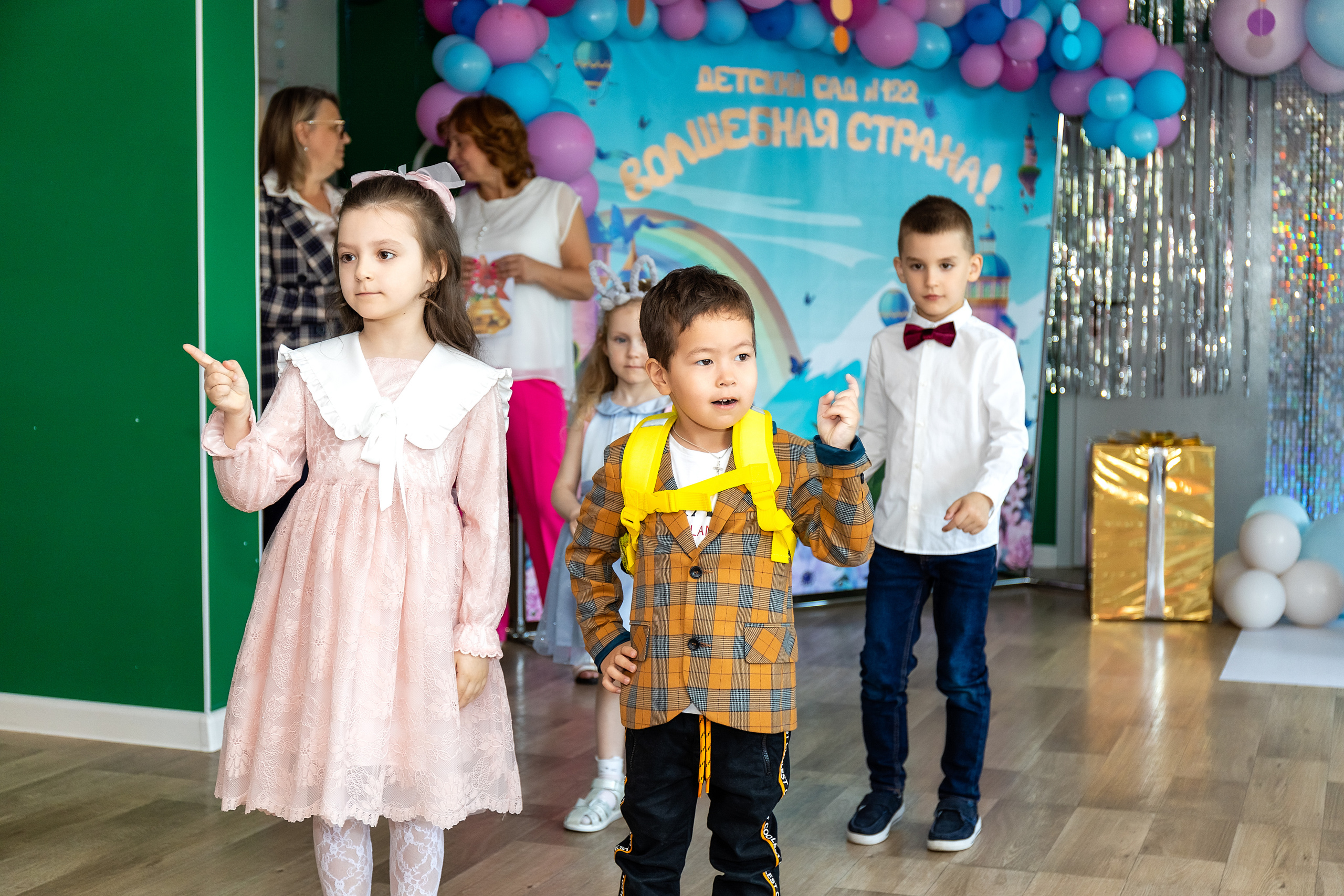 Выпускной. Детский сад 122. Стильный выпускной альбом Владивосток фотограф Вероника Мигачева