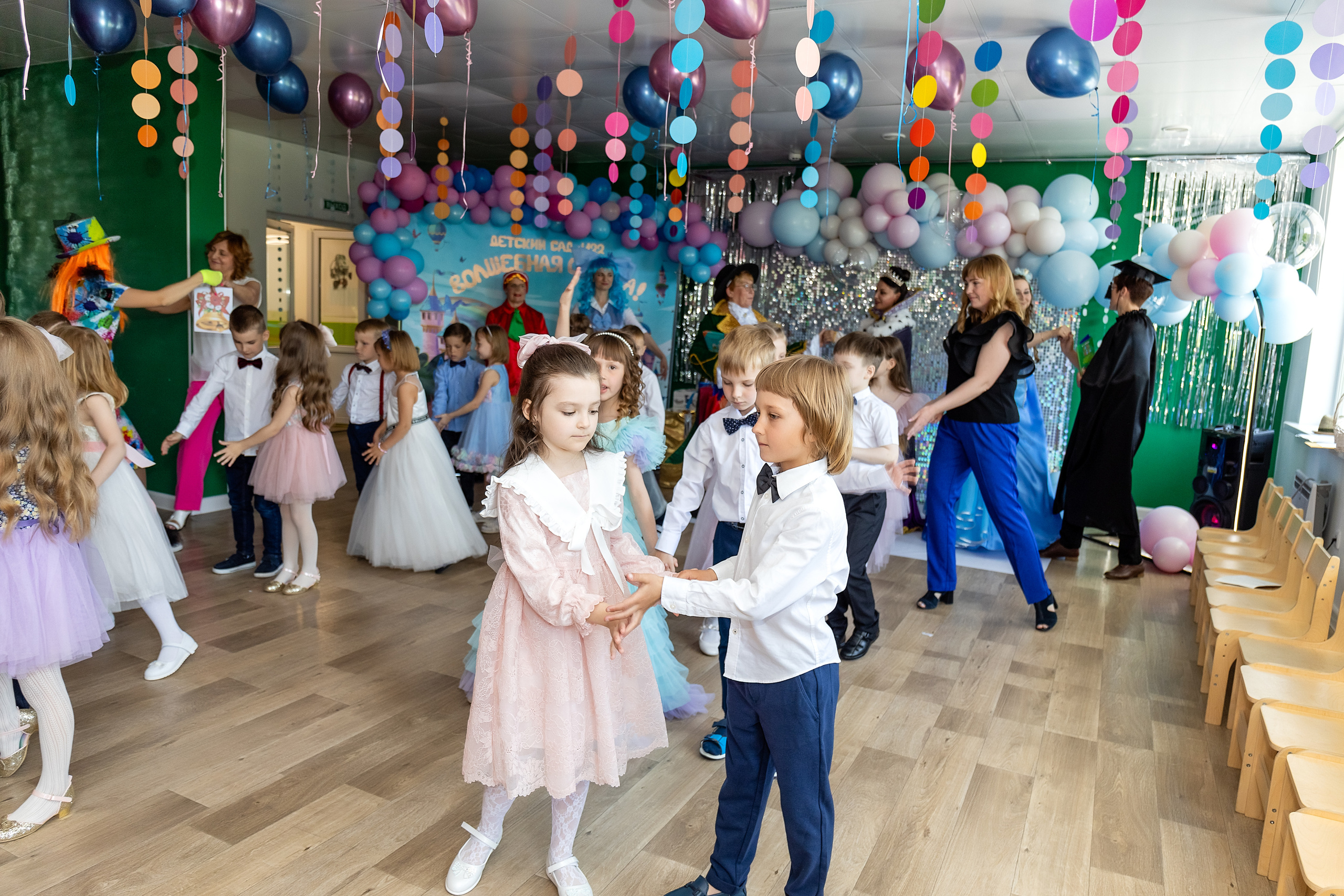 Выпускной. Детский сад 122. Стильный выпускной альбом Владивосток фотограф Вероника Мигачева