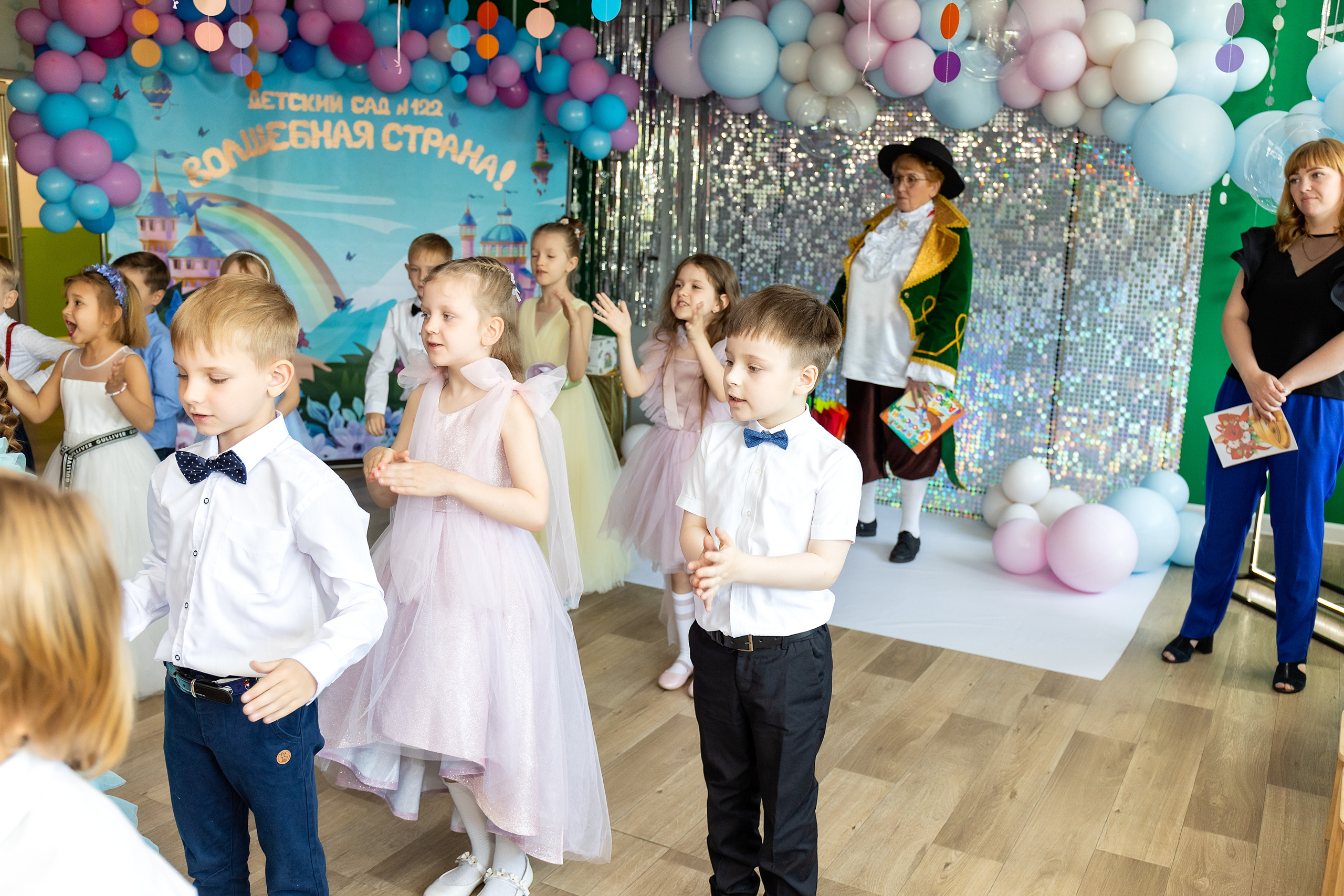 Выпускной. Детский сад 122. Стильный выпускной альбом Владивосток фотограф Вероника Мигачева