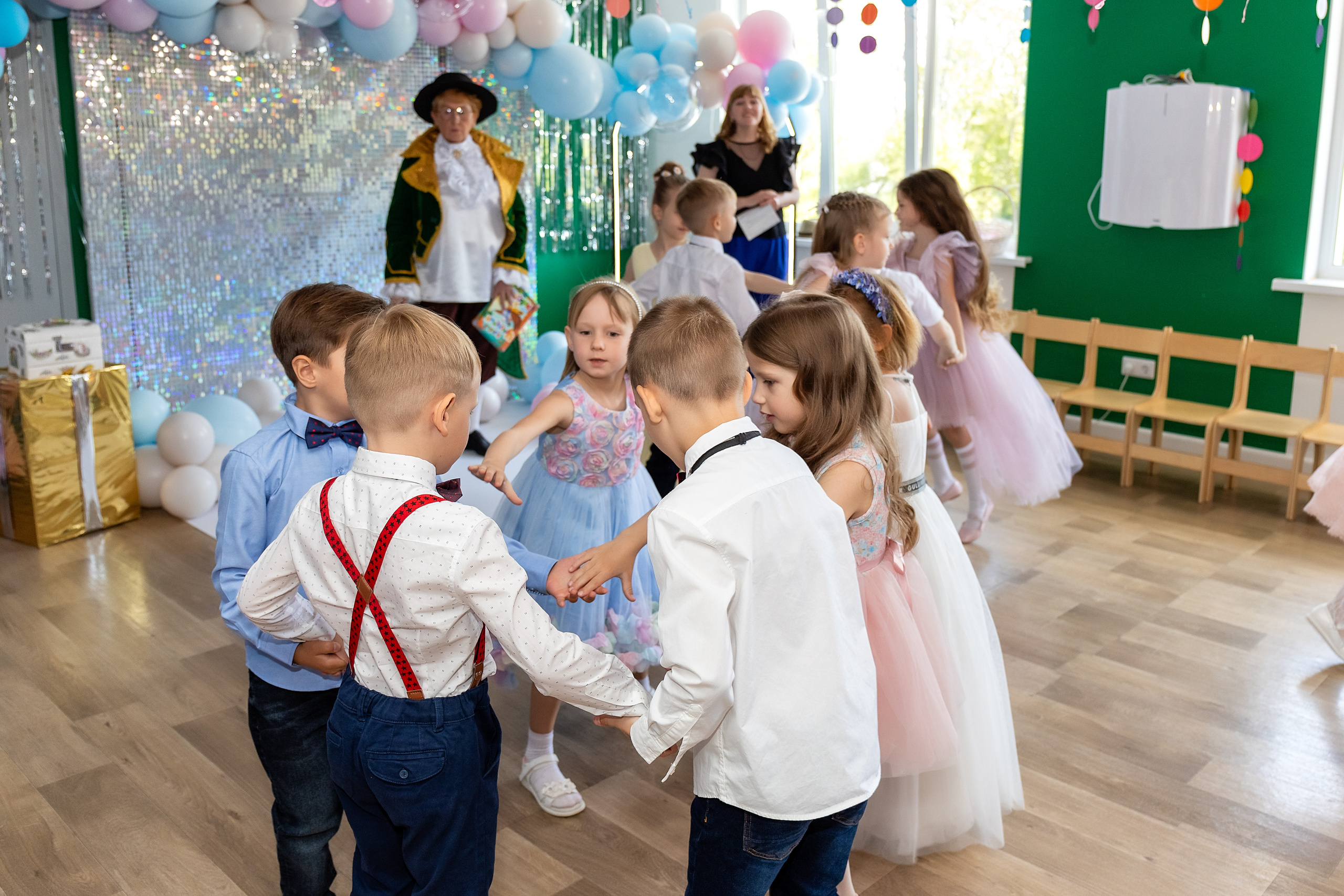 Выпускной. Детский сад 122. Стильный выпускной альбом Владивосток фотограф Вероника Мигачева