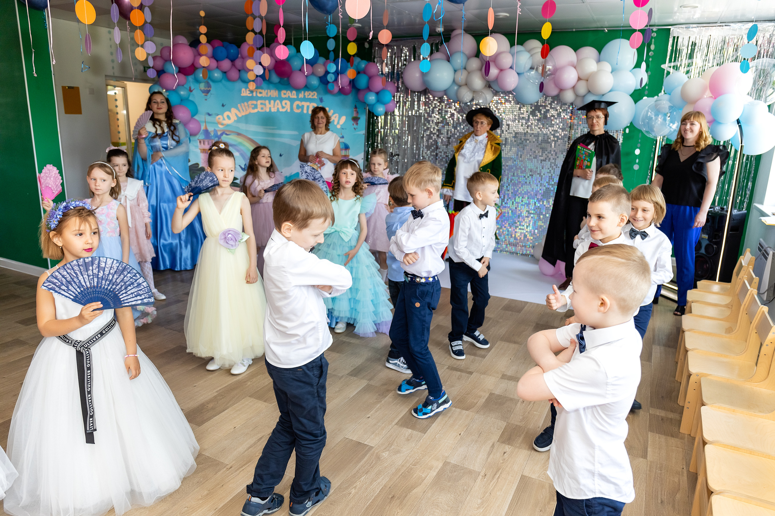 Выпускной. Детский сад 122. Стильный выпускной альбом Владивосток фотограф Вероника Мигачева