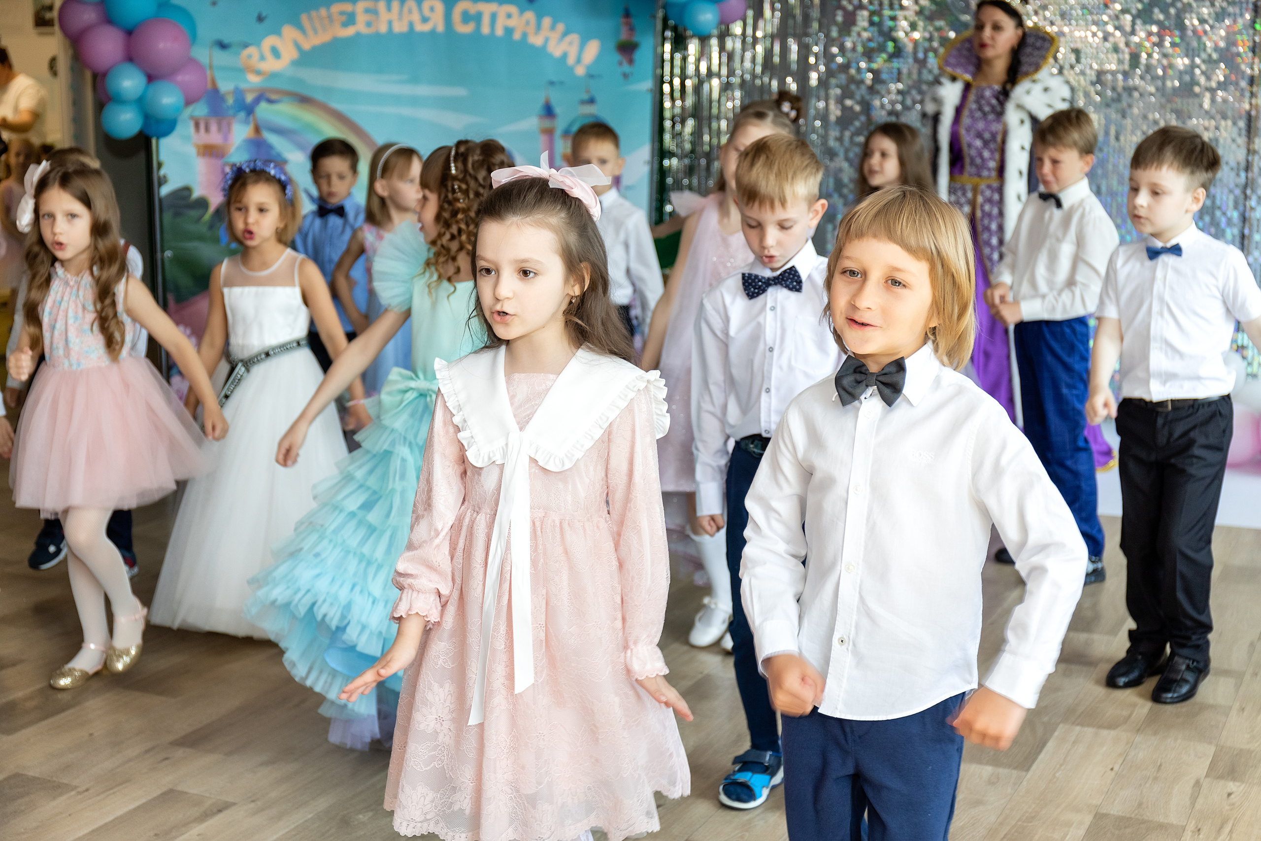 Выпускной. Детский сад 122. Стильный выпускной альбом Владивосток фотограф Вероника Мигачева