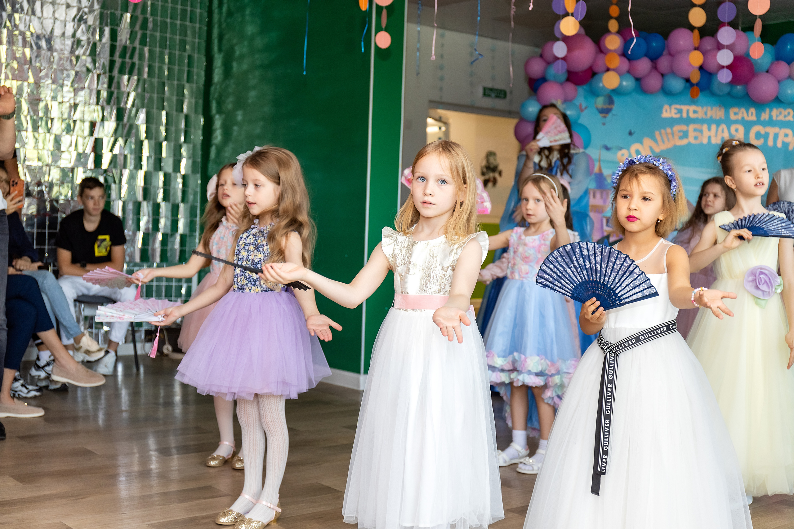 Выпускной. Детский сад 122. Стильный выпускной альбом Владивосток фотограф Вероника Мигачева