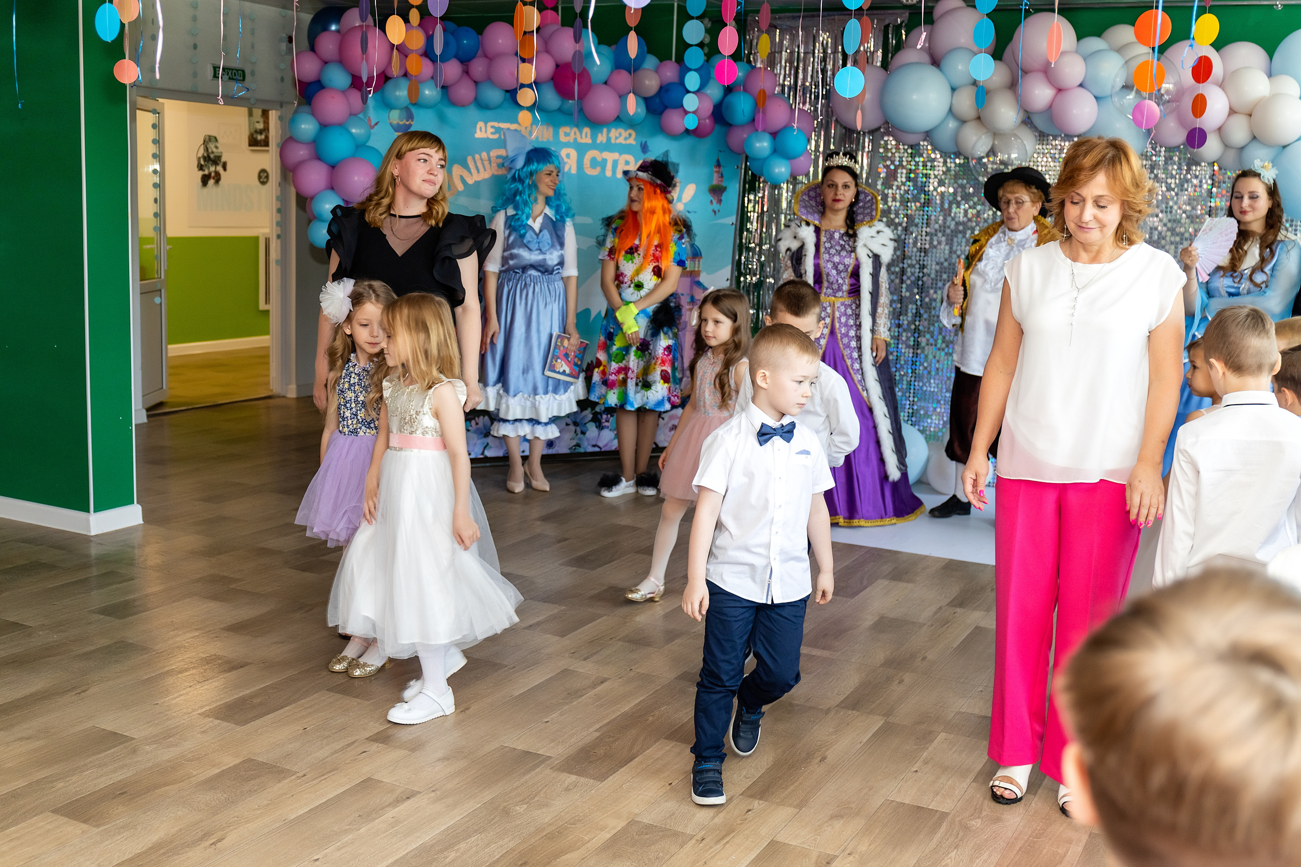 Выпускной. Детский сад 122. Стильный выпускной альбом Владивосток фотограф Вероника Мигачева