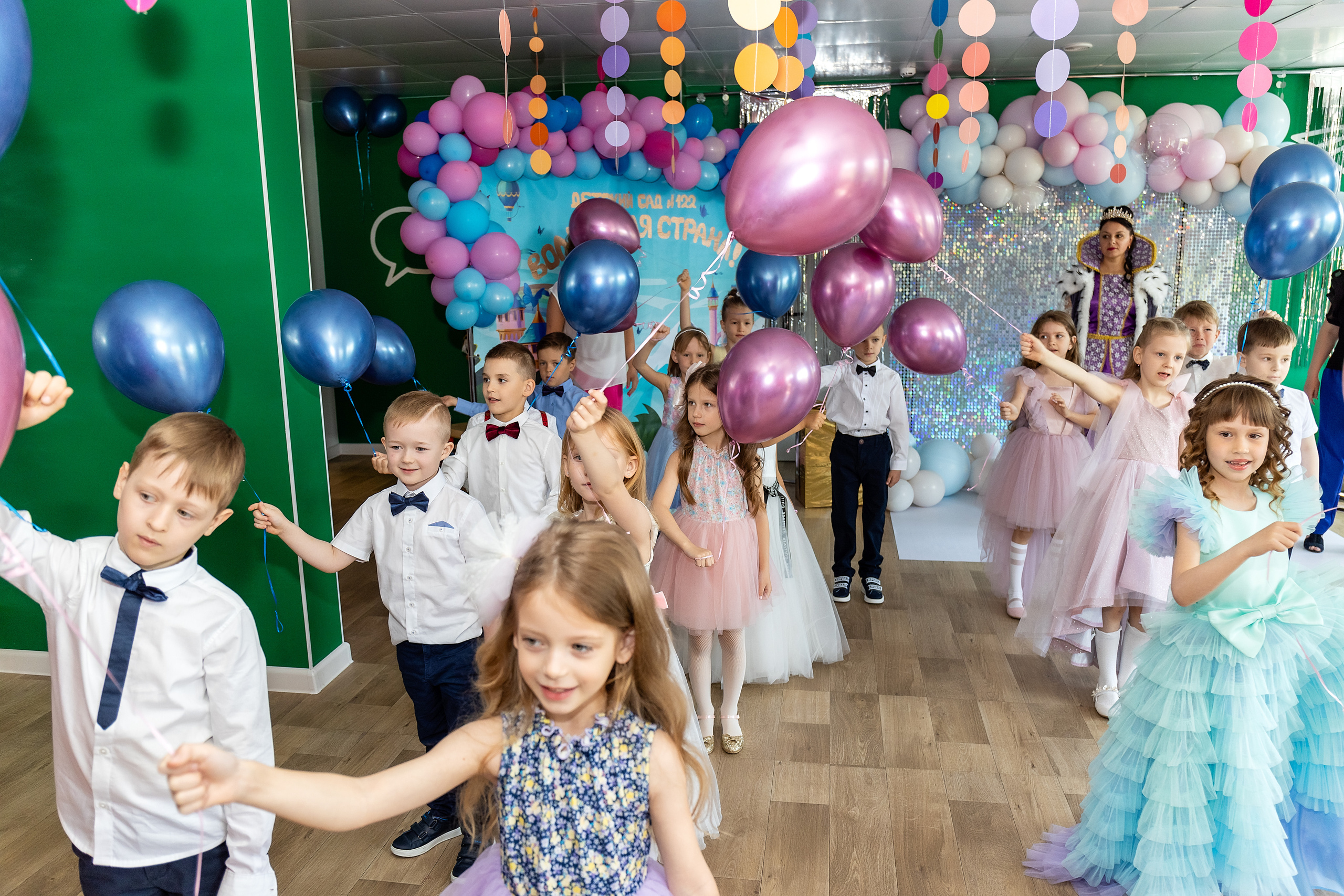 Выпускной. Детский сад 122. Стильный выпускной альбом Владивосток фотограф Вероника Мигачева