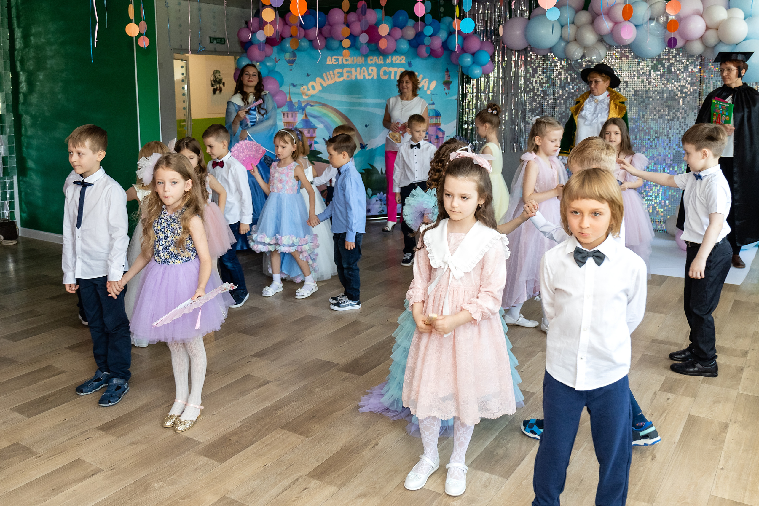 Выпускной. Детский сад 122. Стильный выпускной альбом Владивосток фотограф Вероника Мигачева