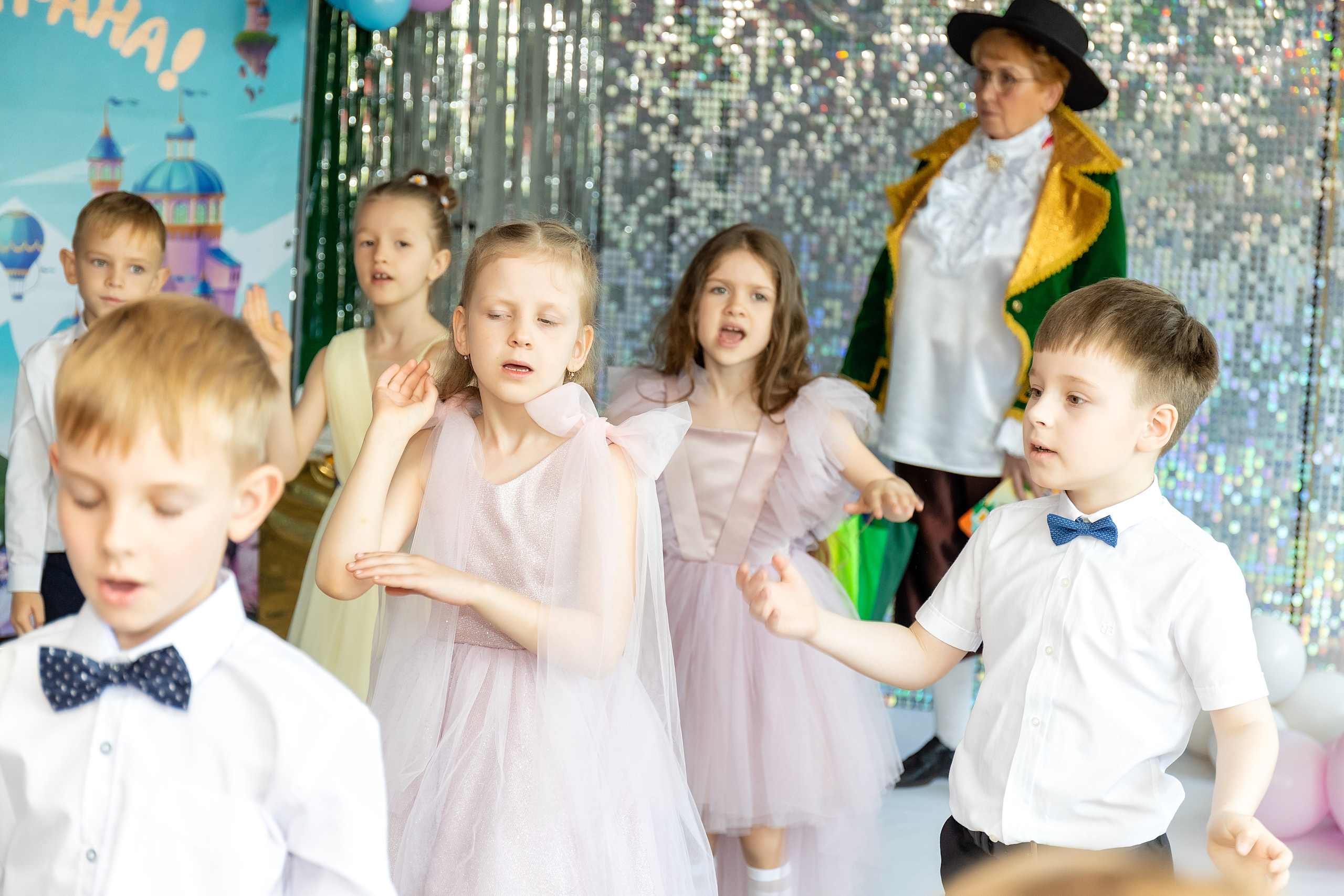 Выпускной. Детский сад 122. Стильный выпускной альбом Владивосток фотограф Вероника Мигачева