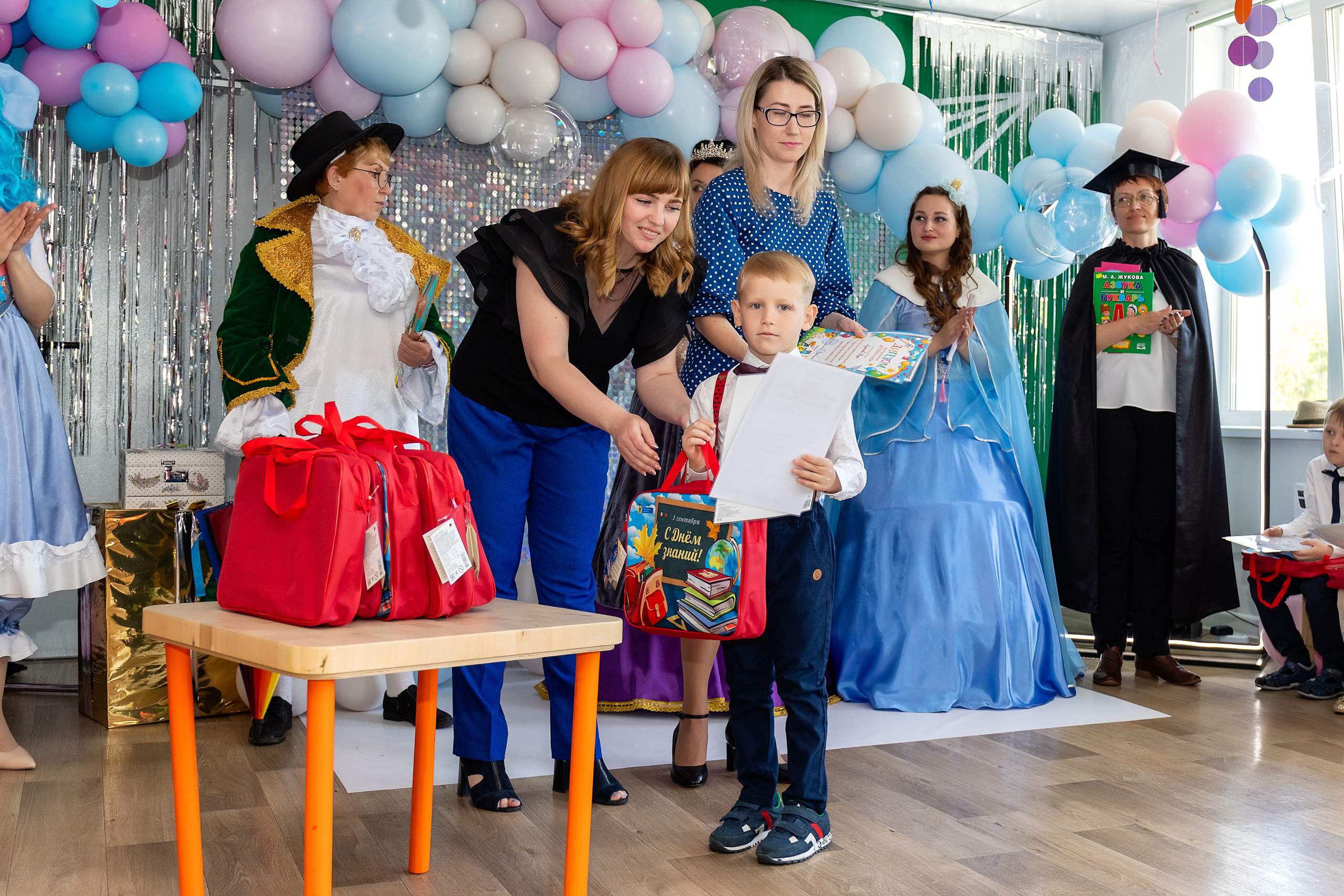 Выпускной. Детский сад 122. Стильный выпускной альбом Владивосток фотограф Вероника Мигачева