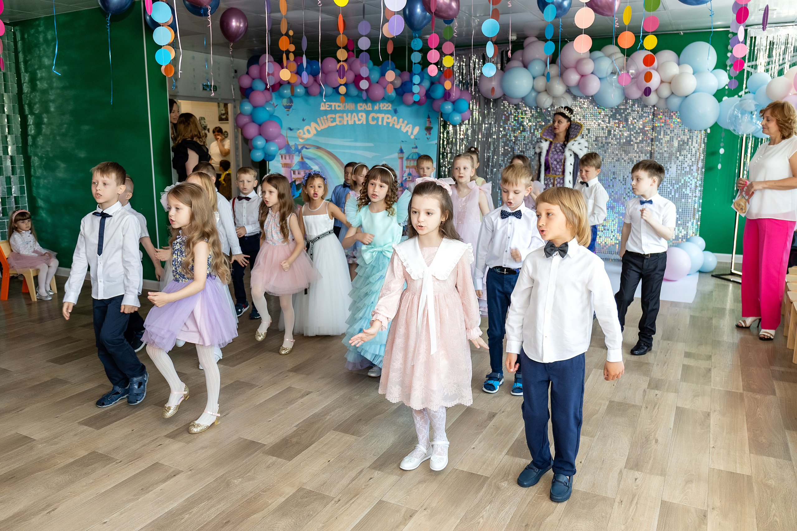Выпускной. Детский сад 122. Стильный выпускной альбом Владивосток фотограф Вероника Мигачева