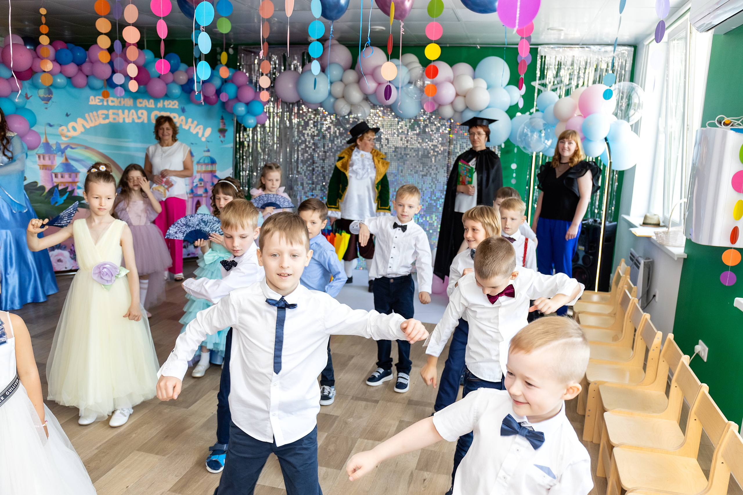 Выпускной. Детский сад 122. Стильный выпускной альбом Владивосток фотограф Вероника Мигачева
