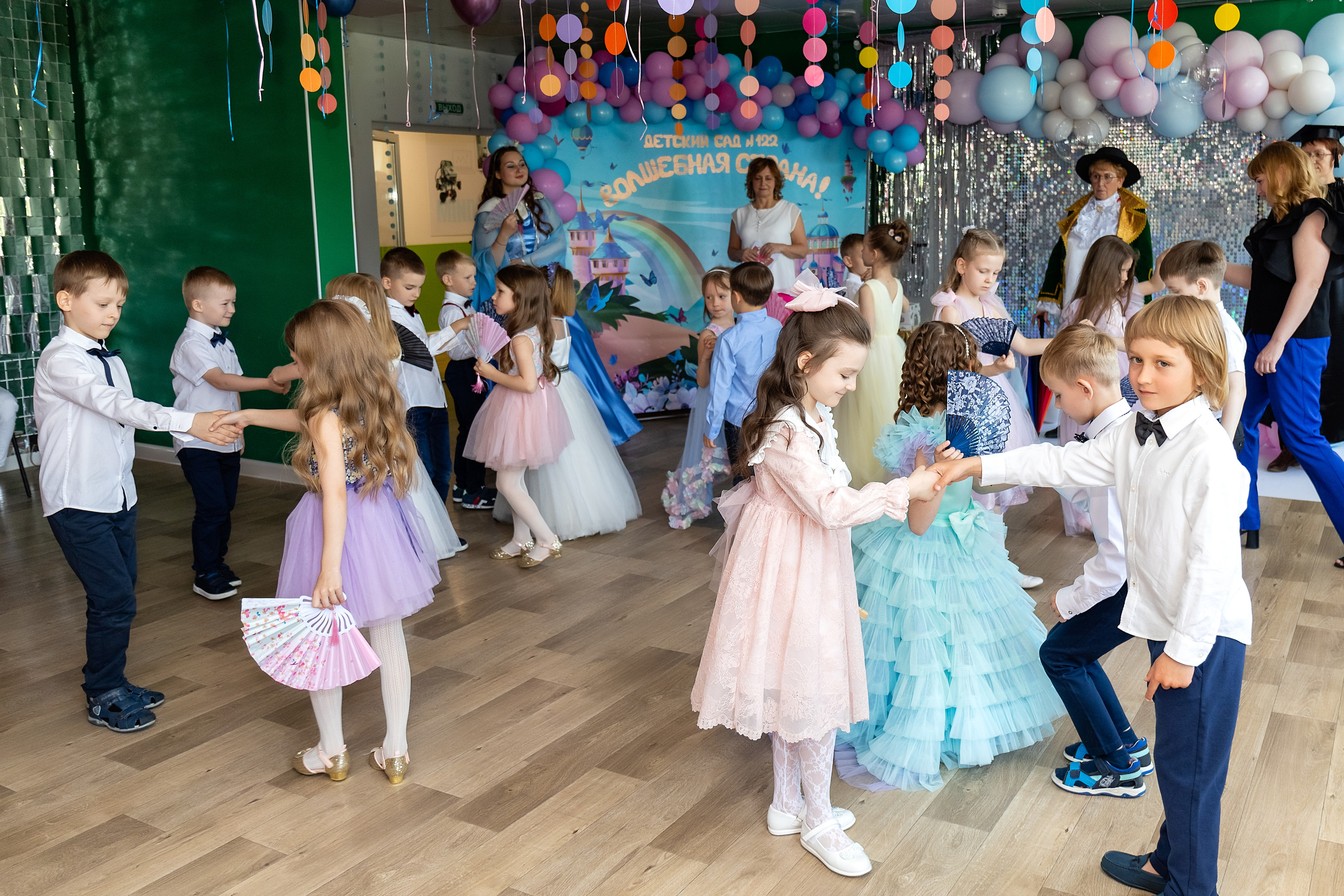 Выпускной. Детский сад 122. Стильный выпускной альбом Владивосток фотограф Вероника Мигачева