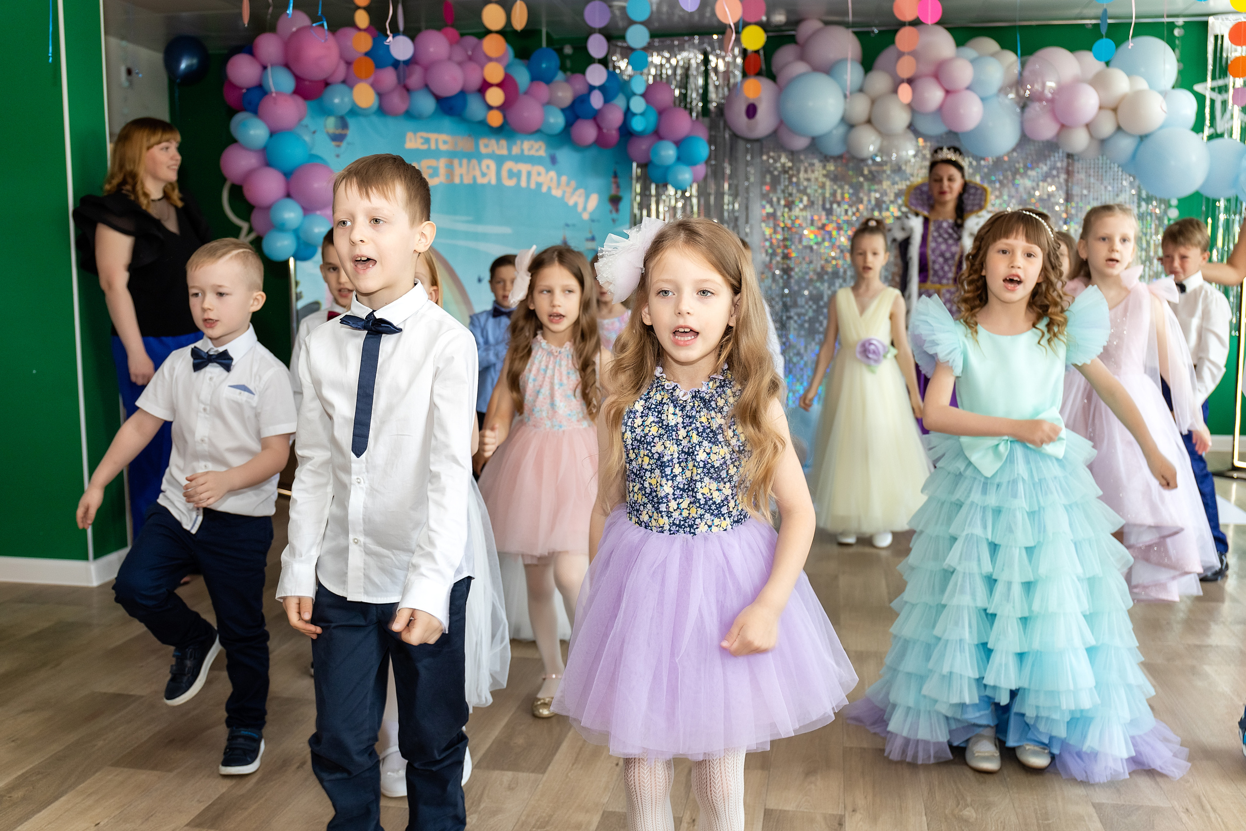 Выпускной. Детский сад 122. Стильный выпускной альбом Владивосток фотограф Вероника Мигачева