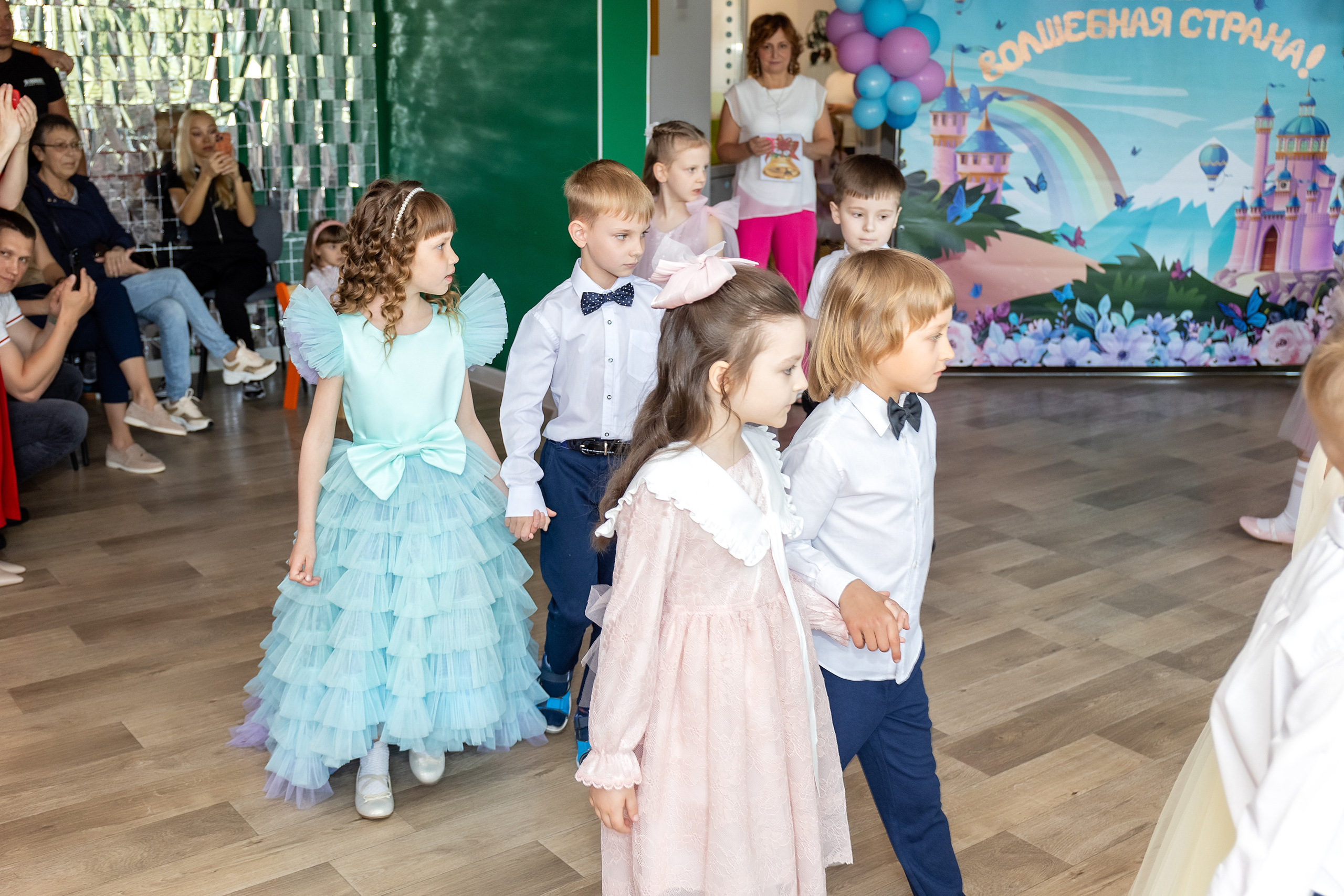 Выпускной. Детский сад 122. Стильный выпускной альбом Владивосток фотограф Вероника Мигачева