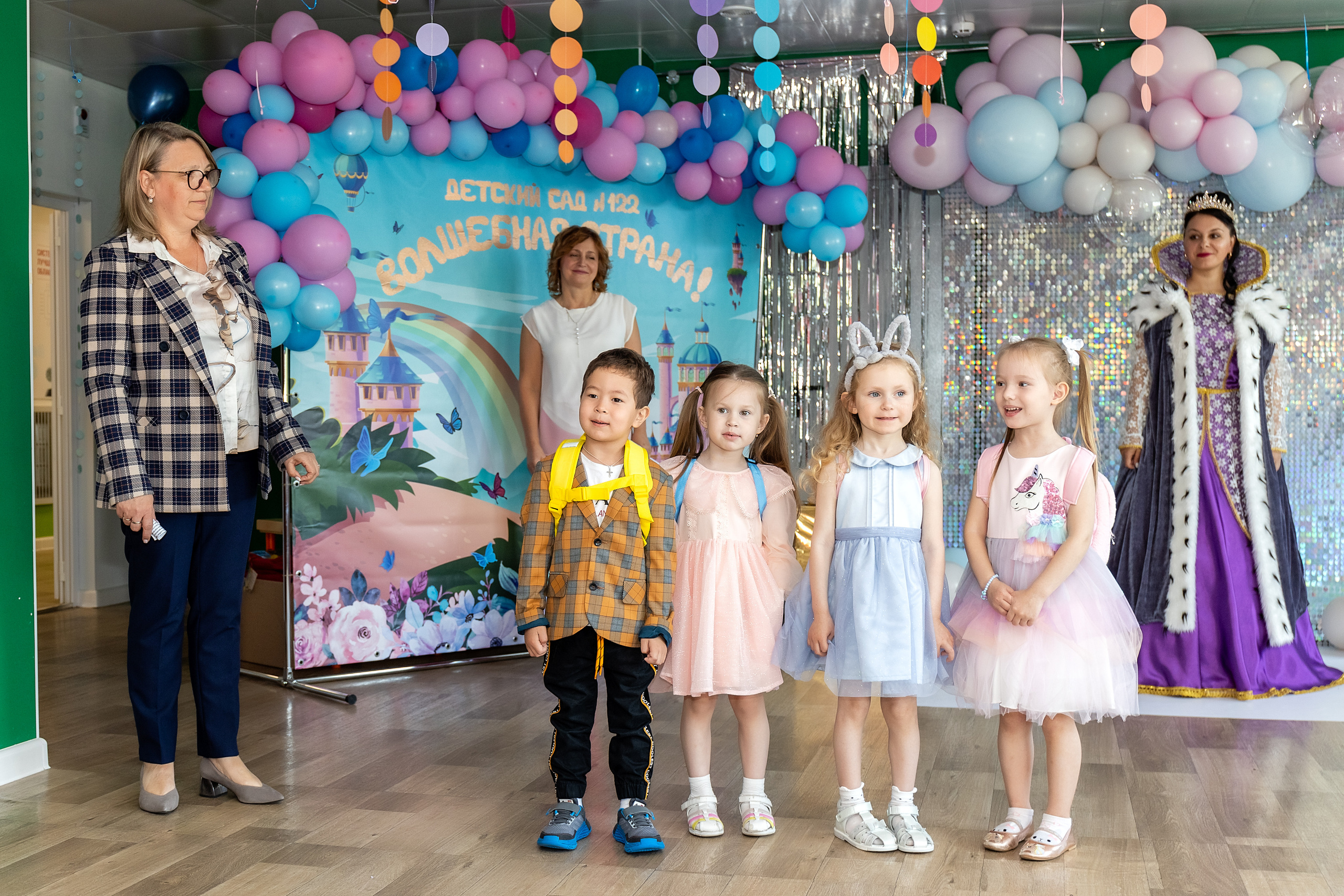 Выпускной. Детский сад 122. Стильный выпускной альбом Владивосток фотограф Вероника Мигачева