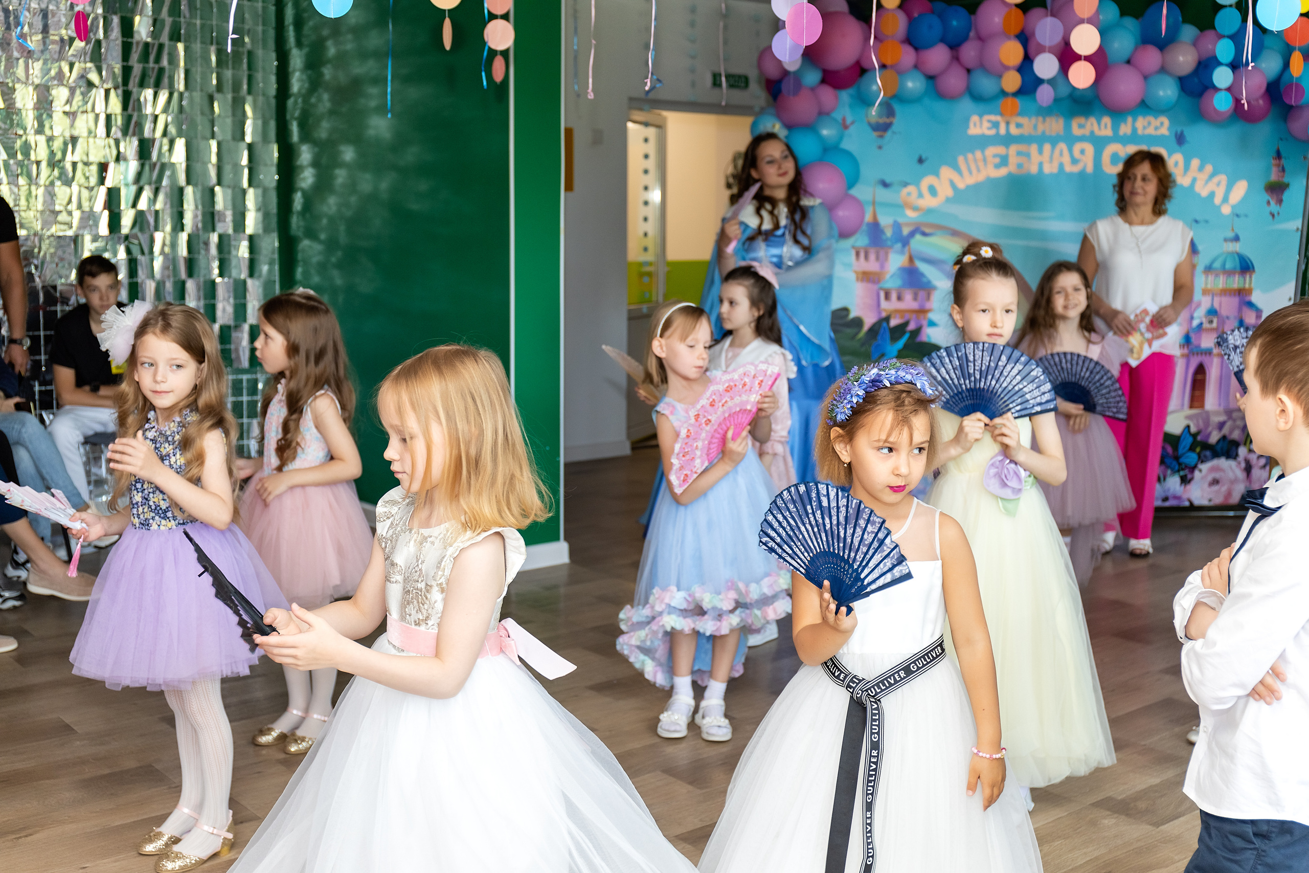 Выпускной. Детский сад 122. Стильный выпускной альбом Владивосток фотограф Вероника Мигачева