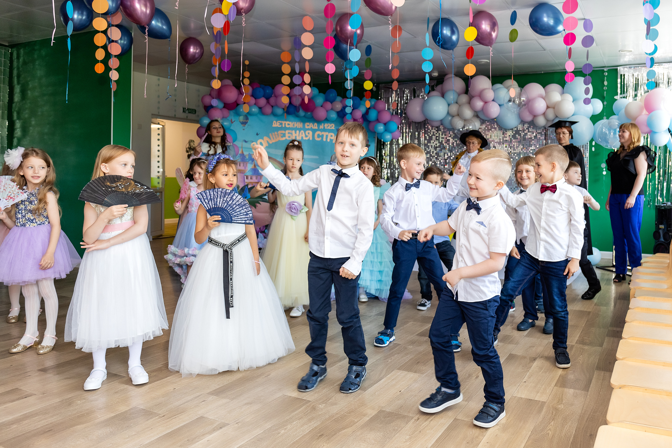 Выпускной. Детский сад 122. Стильный выпускной альбом Владивосток фотограф Вероника Мигачева