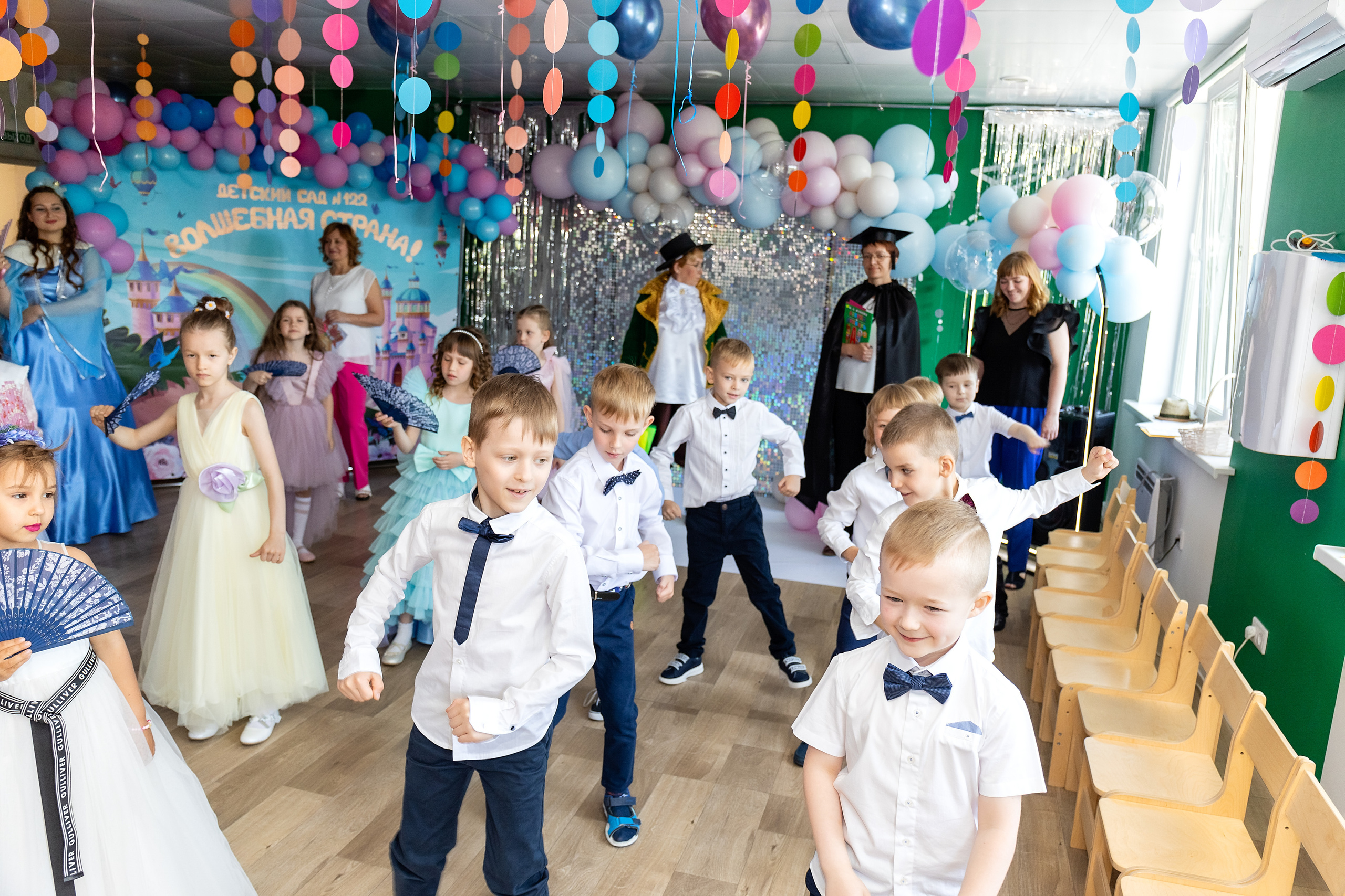 Выпускной. Детский сад 122. Стильный выпускной альбом Владивосток фотограф Вероника Мигачева