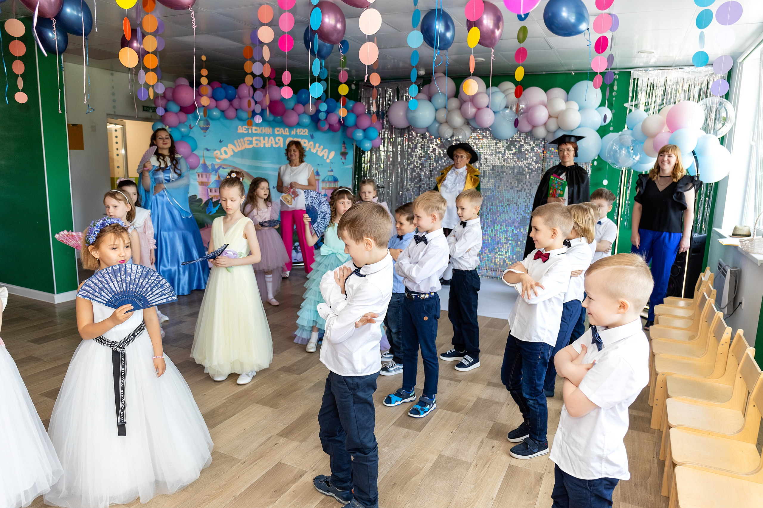 Выпускной. Детский сад 122. Стильный выпускной альбом Владивосток фотограф Вероника Мигачева
