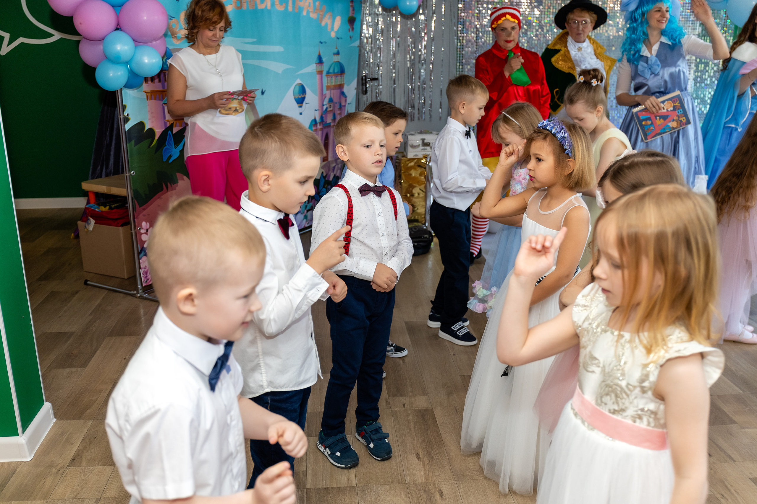 Выпускной. Детский сад 122. Стильный выпускной альбом Владивосток фотограф Вероника Мигачева