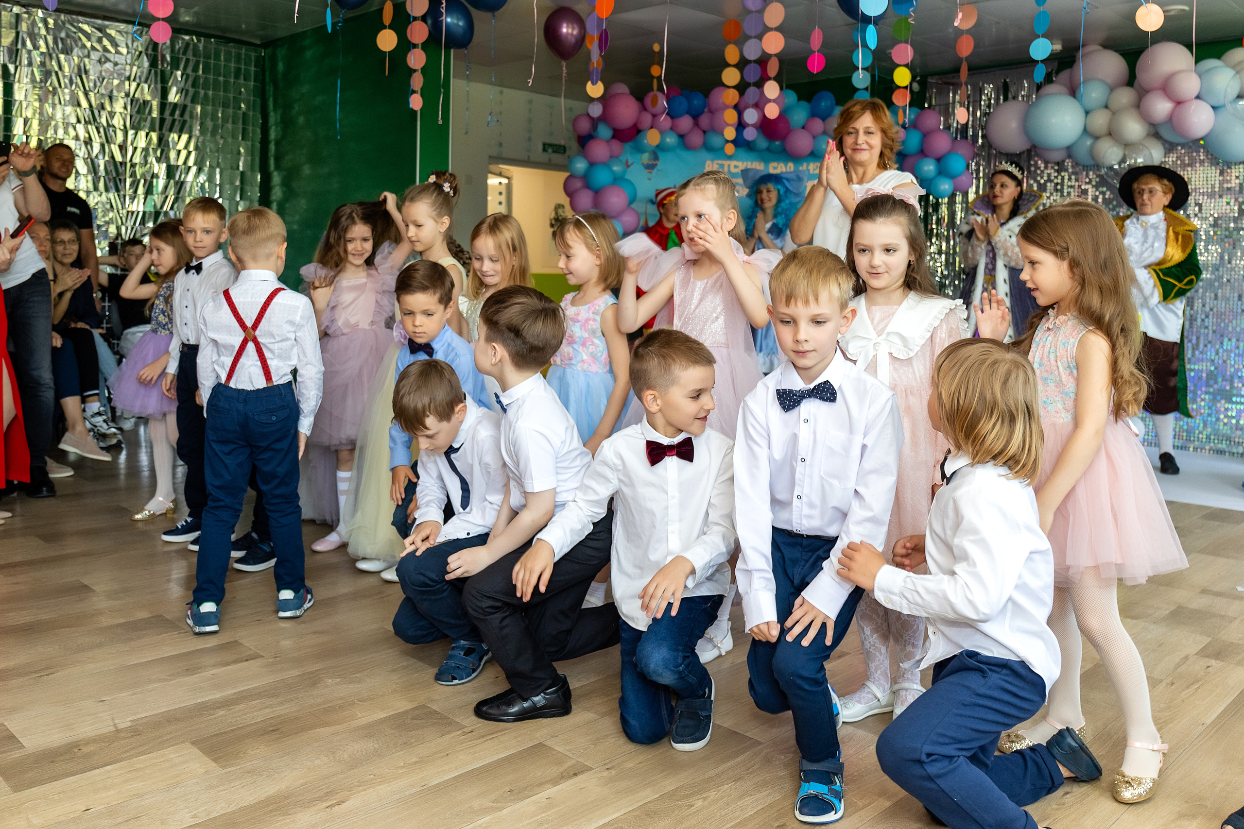 Выпускной. Детский сад 122. Стильный выпускной альбом Владивосток фотограф Вероника Мигачева