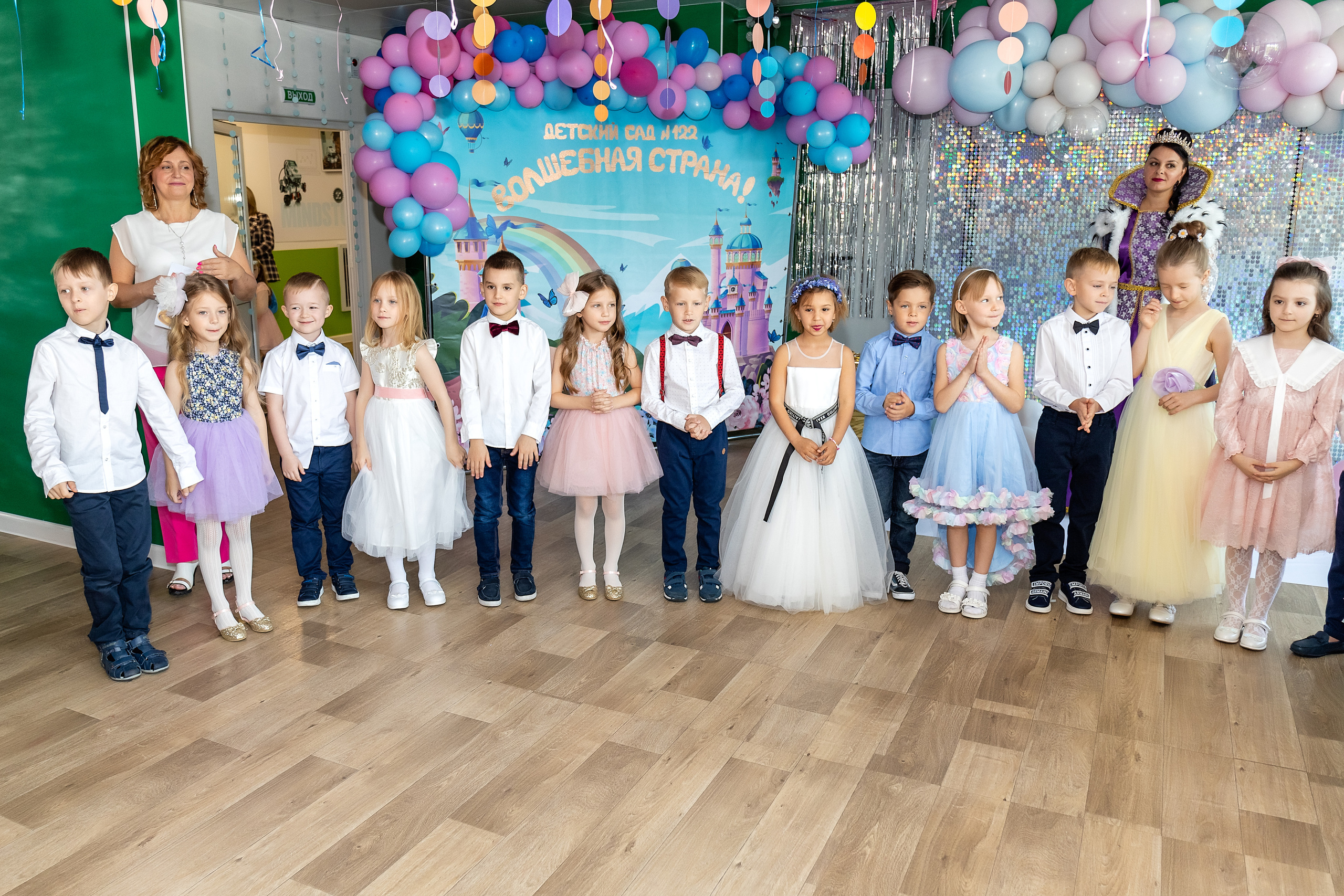 Выпускной. Детский сад 122. Стильный выпускной альбом Владивосток фотограф Вероника Мигачева