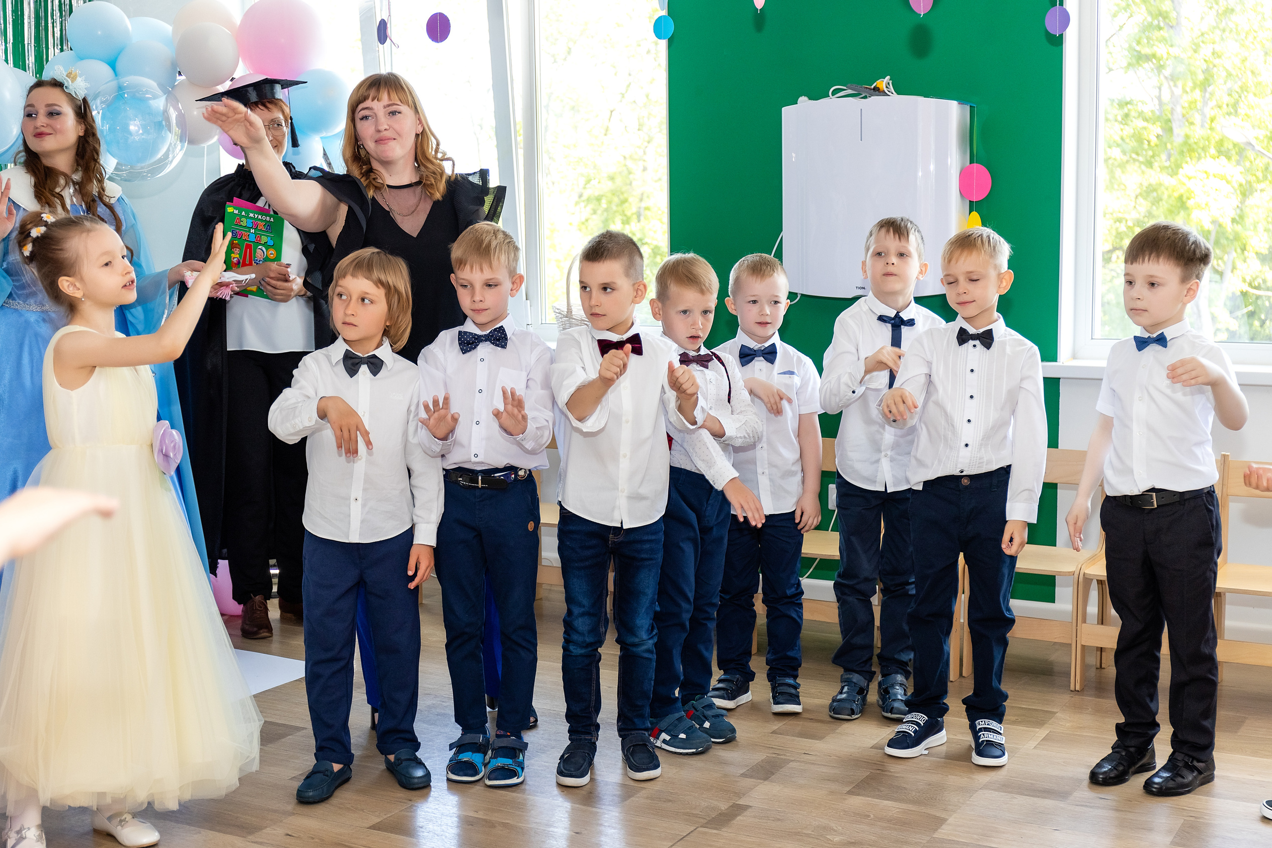 Выпускной. Детский сад 122. Стильный выпускной альбом Владивосток фотограф Вероника Мигачева