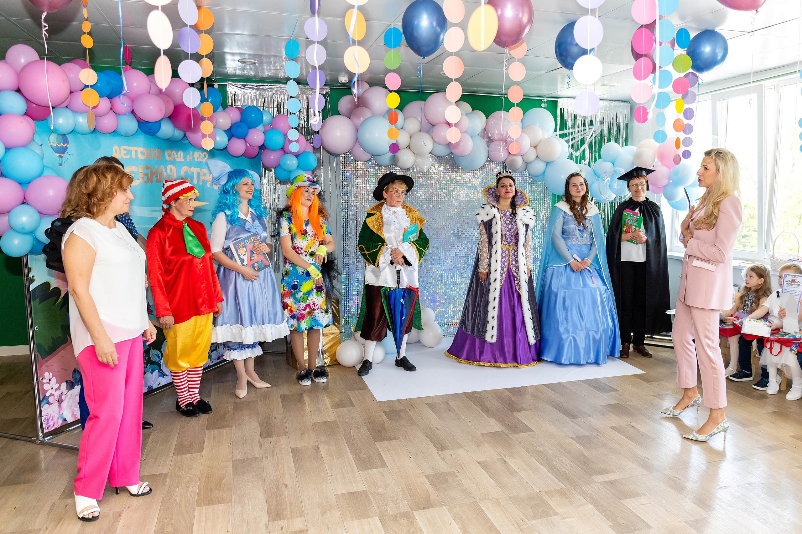 Выпускной. Детский сад 122. Стильный выпускной альбом Владивосток фотограф Вероника Мигачева
