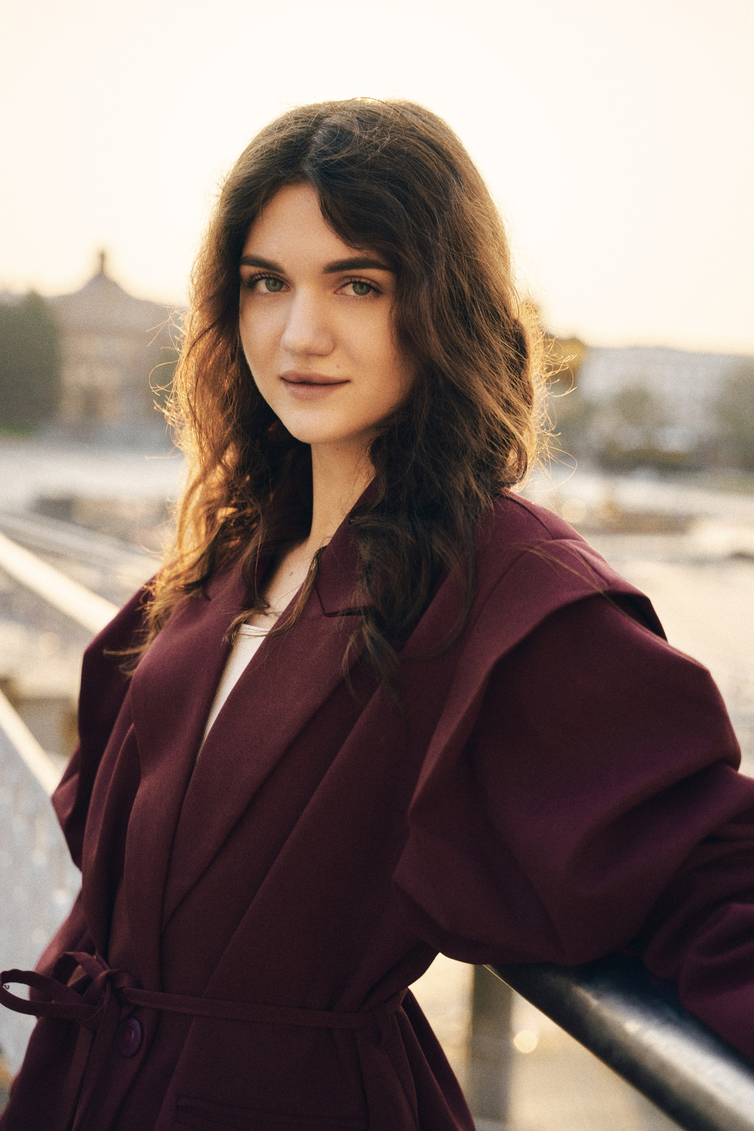 Женский портрет в городе — стиль и динамика уличной съёмки. Фотограф в Хабаровске Дмитрий Лемешков