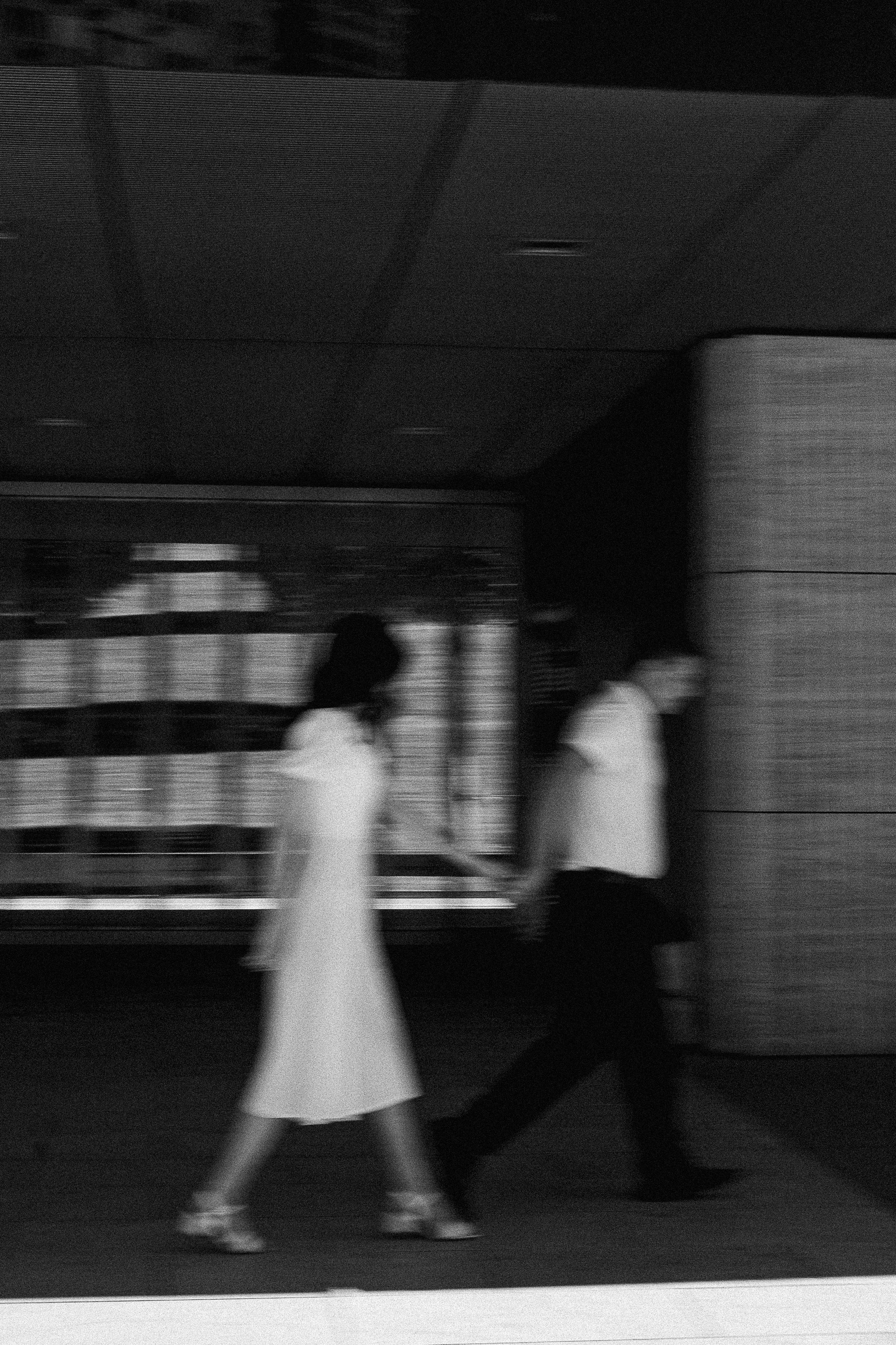 Свадебная фотосессия в парке Галицкого. Свадебный и семейный фотограф Виолетта Сидельникова. Краснодар, Россия, Беларусь, Европа