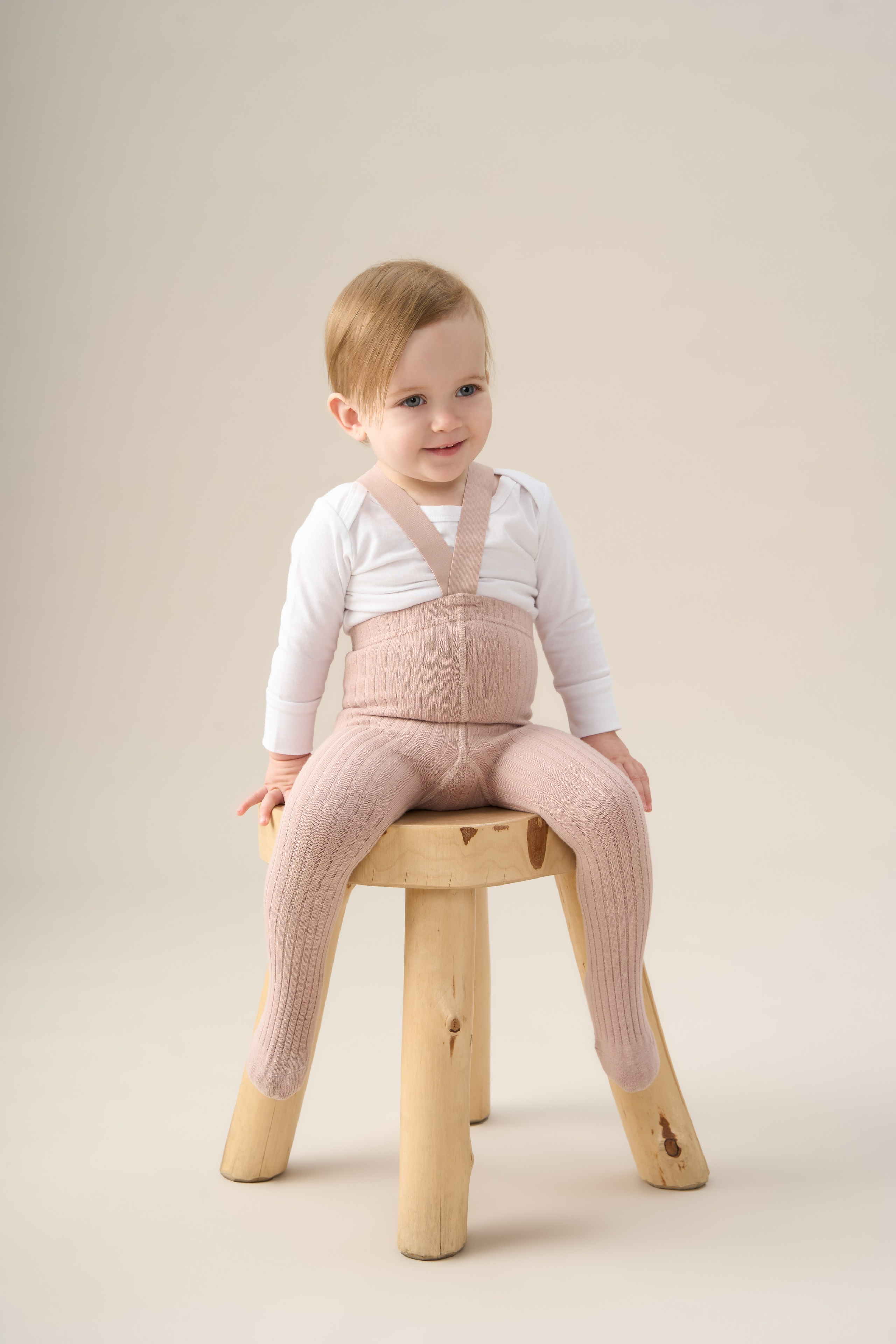 "Профессиональная детская фотосъемка для семейных портретов и воспоминаний""Высококачественная детская съемка новорожденных и малышей в студии""Рекламная детская фотосъемка для альбомов и подарков""Студийная детская съемка с креативными декорациями и позами""Коммерческая детская фотосъемка для маркетинга детских товаров""Фотография детской съемки с акцентом на эмоции и улыбки""Семейная детская съемка для портфолио и социальных сетей""Профессиональная детская фотосъемка с мягким освещением""Рекламные фото детской съемки для сайтов и брошюр""Высокоточная детская съемка для воспоминаний и презентаций""Детская фотосъемка высокого разрешения для семейных альбомов""Коммерческая детская съемка с фокусом на радость и развитие""Студийная фотосъемка детской съемки для брендов и маркетинга""Фотографии детской съемки для подарков и увеличения клиентов""Профессиональная детская съемка для каталогов и семейных историй" "Профессиональная каталожная фотосъемка товаров для e-commerce и интернет-магазинов""Высококачественная каталожная съемка одежды и аксессуаров с белым фоном""Рекламная каталожная фотосъемка для маркетинга продуктов и брендов""Студийная каталожная съемка с детальной проработкой текстур и материалов""Коммерческая каталожная фотосъемка для каталогов и онлайн-платформ""Фотография каталожной съемки с акцентом на дизайн и презентацию товаров""Предметная каталожная съемка для увеличения продаж в e-commerce""Профессиональная каталожная фотосъемка с использованием студийного освещения""Рекламные фото каталожной съемки для сайтов и социальных сетей""Высокоточная каталожная съемка товаров для презентаций и брошюр""Каталожная фотосъемка высокого разрешения для онлайн-магазинов""Коммерческая каталожная съемка с фокусом на качество и детализацию""Студийная каталожная фотосъемка для брендов и ритейла""Фотографии каталожной съемки для маркетинговых кампаний""Профессиональная каталожная съемка для каталогов и увеличения конверсии"