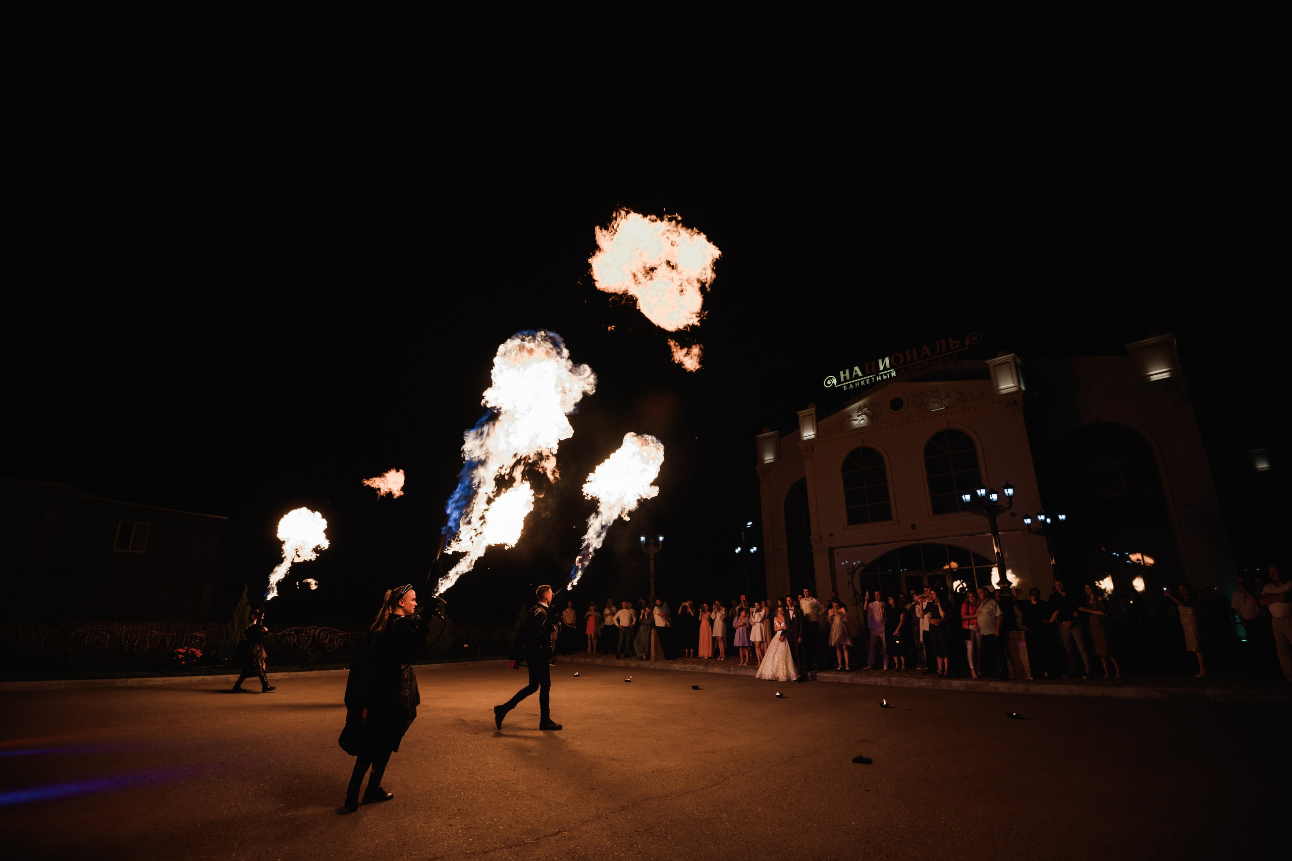 B & A. Свадебный фотограф в г. Астрахань. Так же выезжаю в другие города