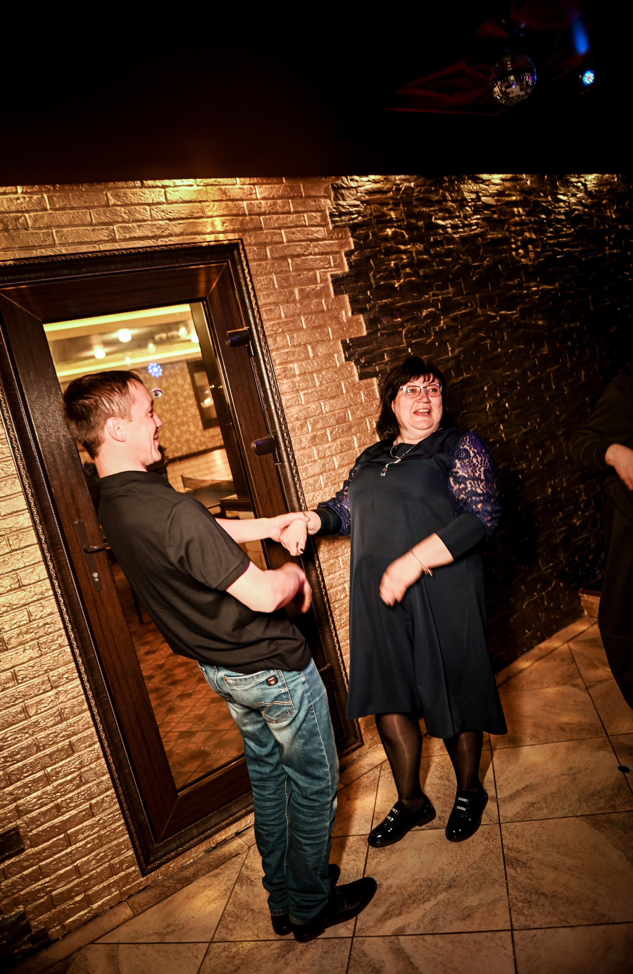 День рождения. Свадебный, семейный, детский, контент фотограф в Омске Максим Ильин