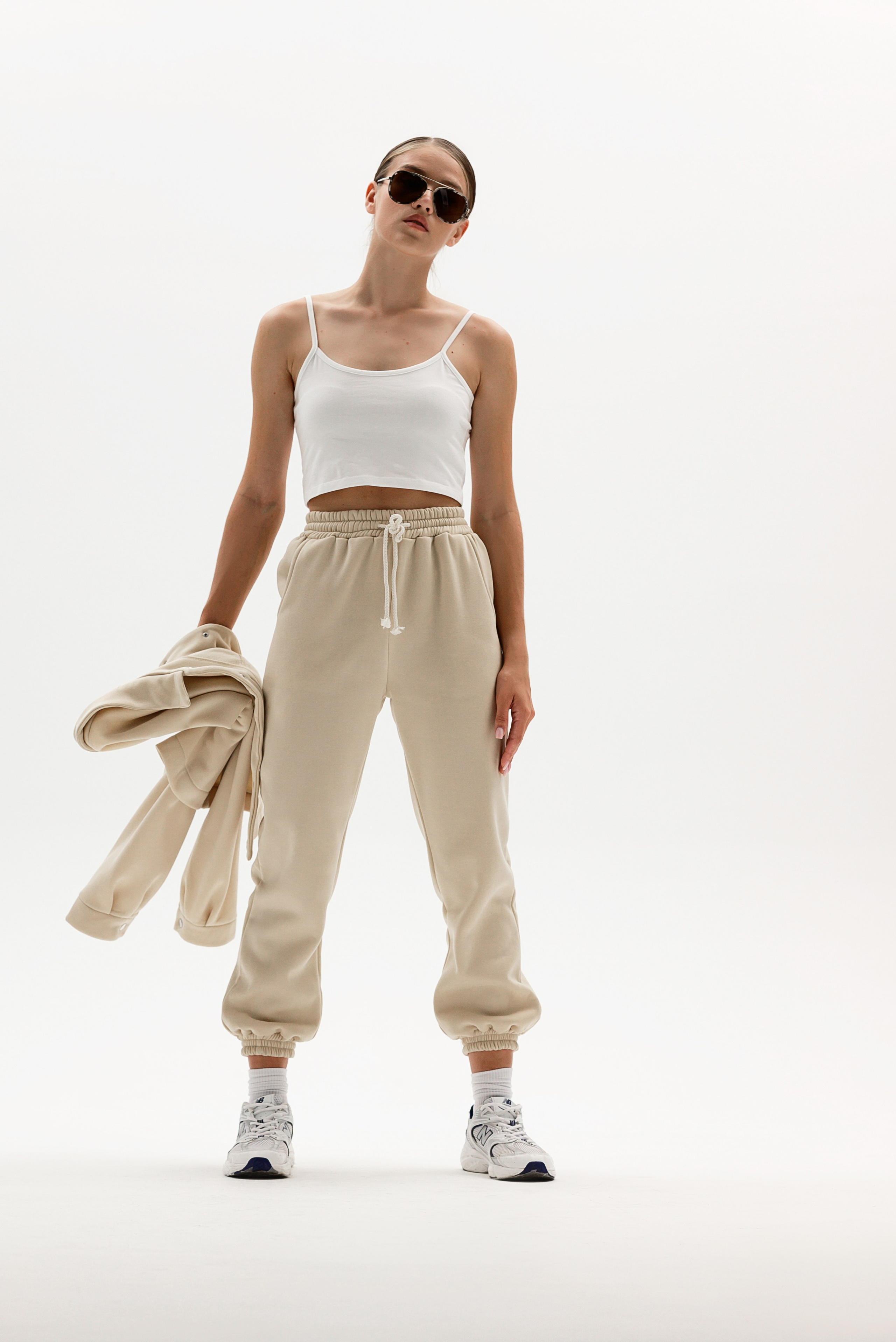 Каталог на белом фоне