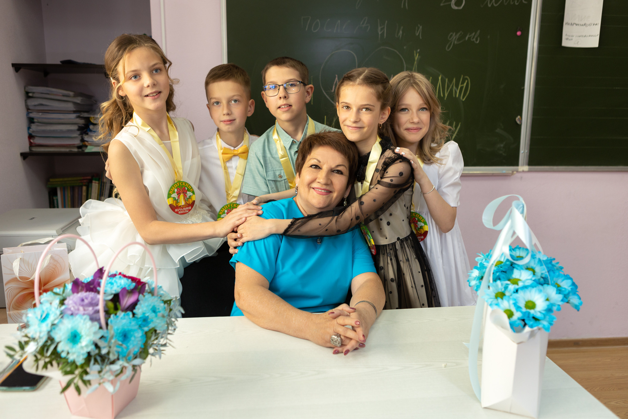 Выпускной 4а в школе «Олимп». Фотограф в Оренбурге. Профессиональный фотограф