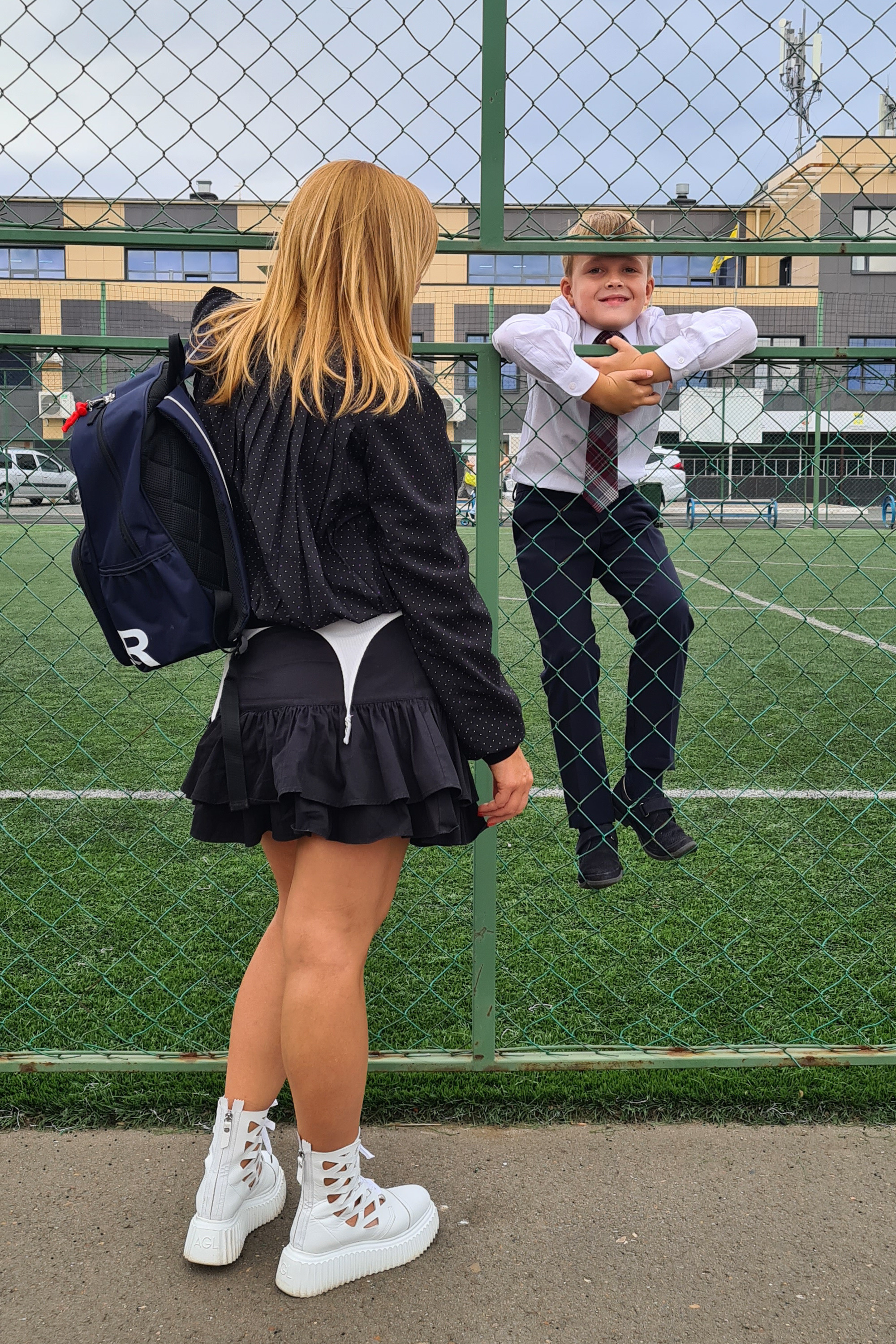 Мирон идет в школу. Фотограф в Оренбурге. Профессиональный фотограф