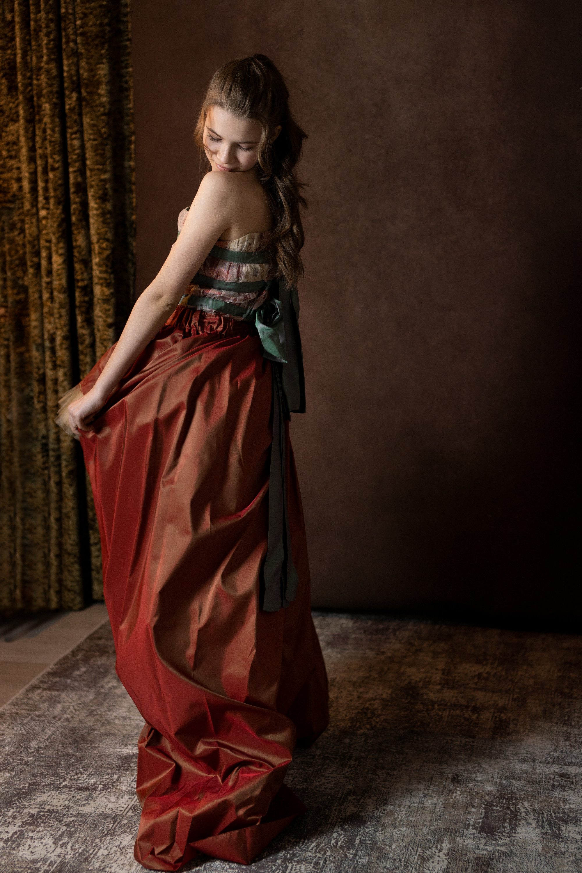 Семейная фотосессия в студии. Фотограф в Оренбурге. Профессиональный фотограф