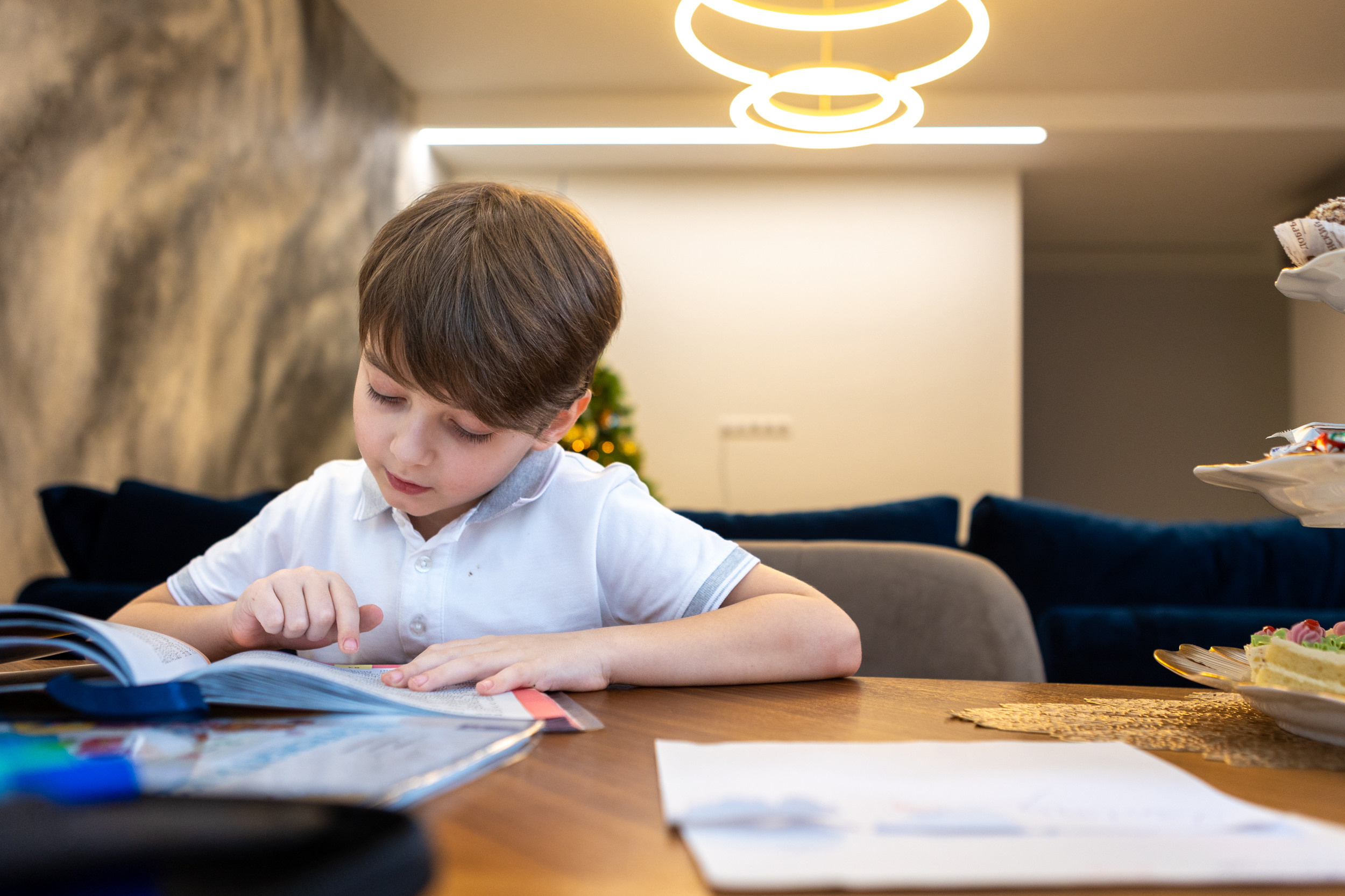 Семейная фотосессия дома. Фотограф в Оренбурге. Профессиональный фотограф